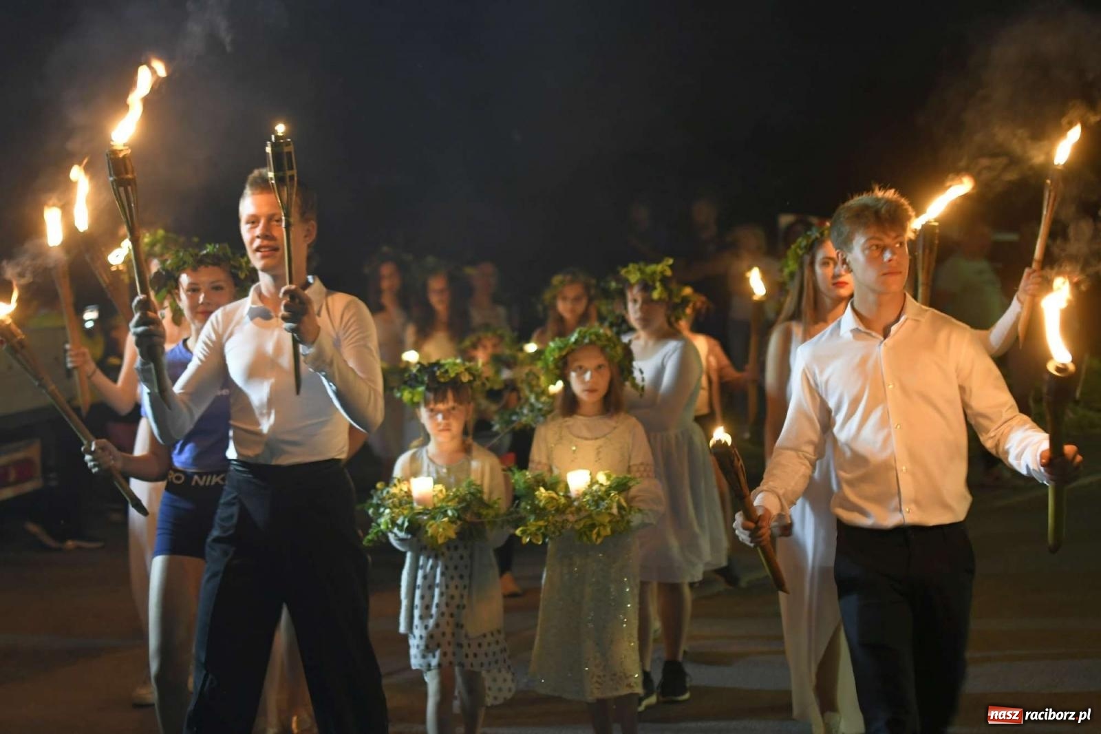 Zdjęcie w galerii na portalu naszraciborz.pl: Magiczna Noc Świętojańska w Kornicach [FOTO i WIDEO] wiadomości z regionu