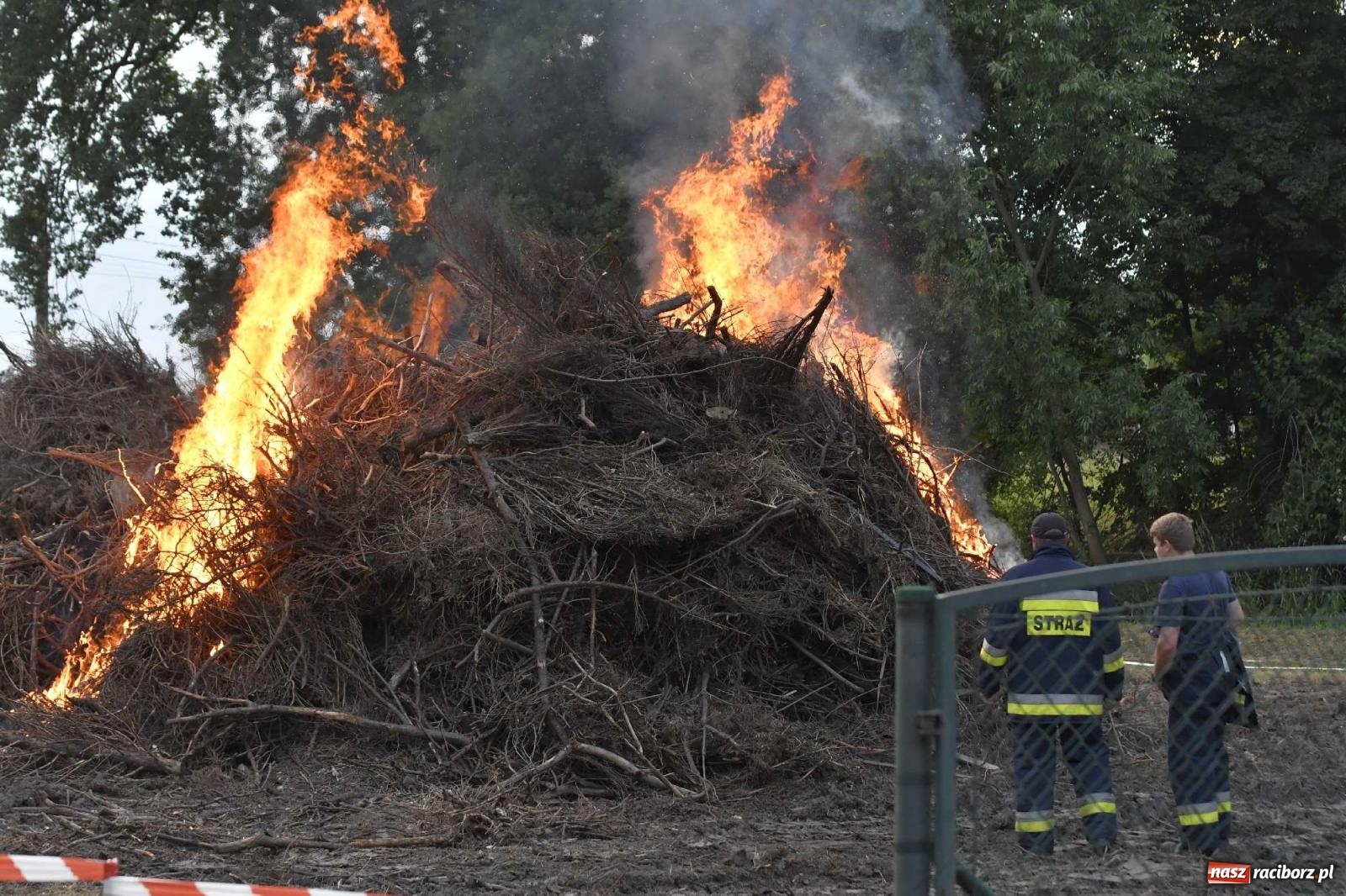 Zdjęcie w galerii na portalu naszraciborz.pl: Magiczna Noc Świętojańska w Kornicach [FOTO i WIDEO] wiadomości z regionu