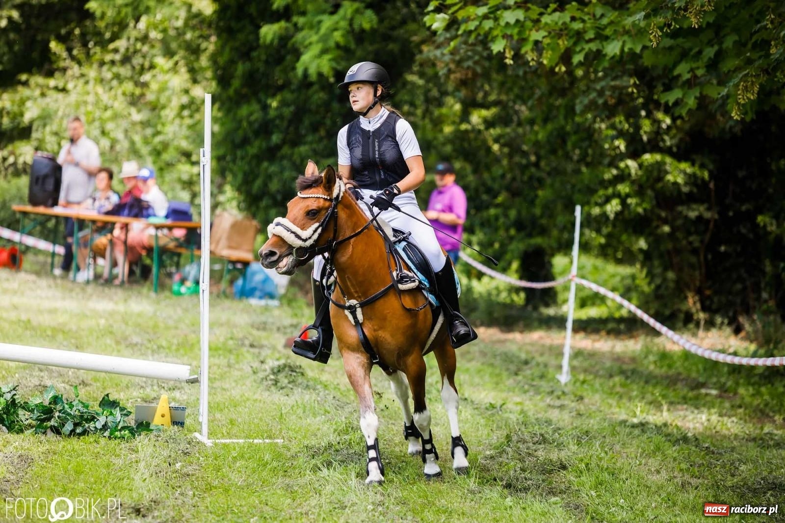 Zdjęcie w galerii na portalu naszraciborz.pl: Liga jednorożca. Zawody konne w Łubowicach wiadomości z regionu