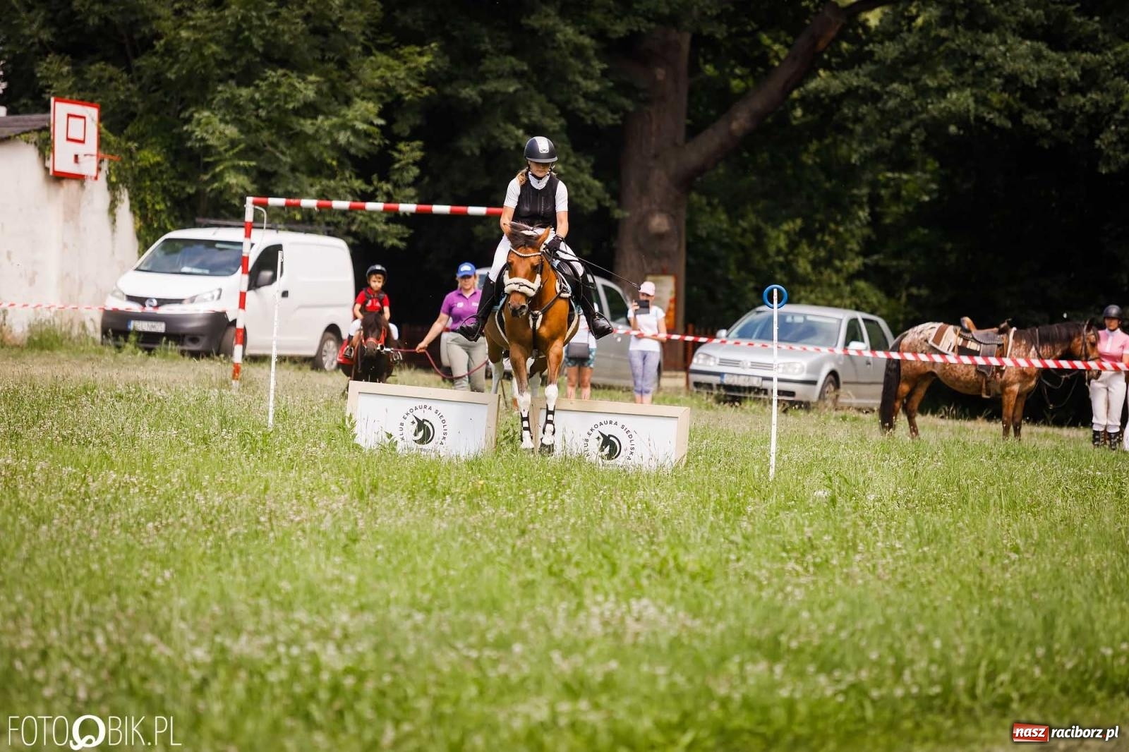 Zdjęcie w galerii na portalu naszraciborz.pl: Liga jednorożca. Zawody konne w Łubowicach wiadomości z regionu