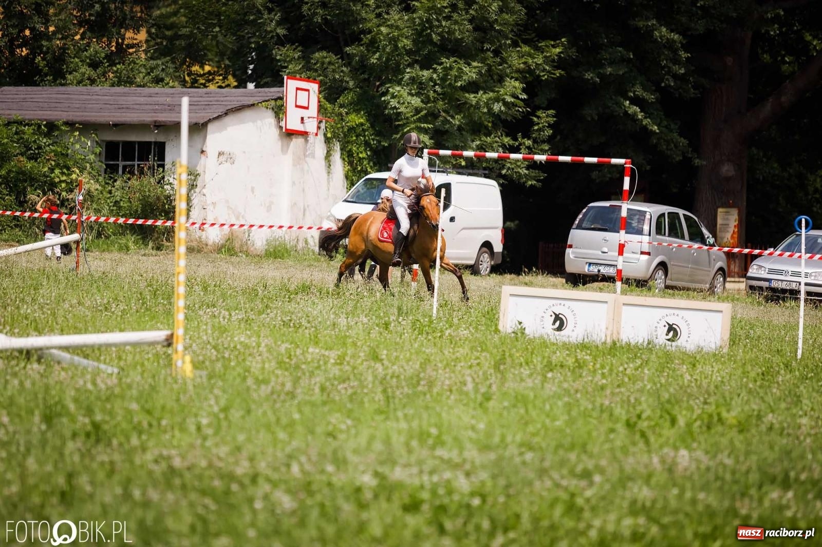 Zdjęcie w galerii na portalu naszraciborz.pl: Liga jednorożca. Zawody konne w Łubowicach wiadomości z regionu