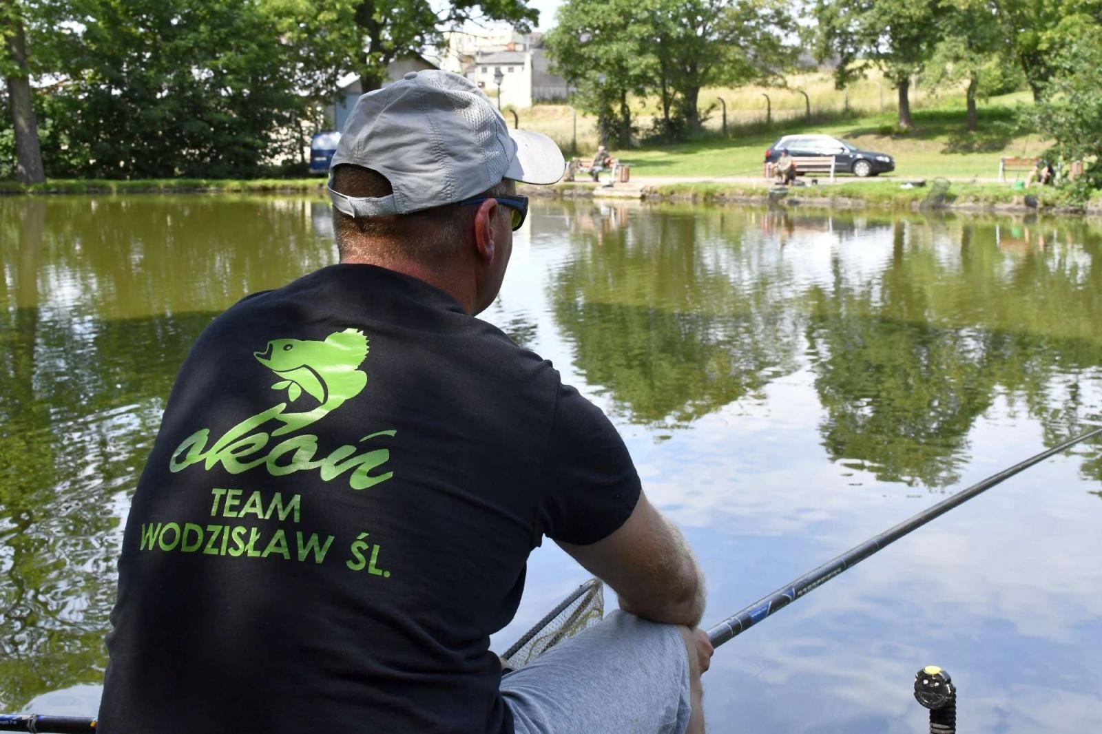 Zdjęcie w galerii na portalu naszraciborz.pl: Zawody w Krowiarkach. Wędkarze lubią tu przyjeżdżać wiadomości z regionu