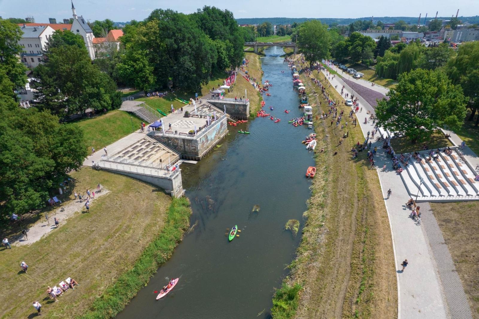 Zdjęcie w galerii na portalu naszraciborz.pl: Raciborskie Pływadło z lotu ptaka [FOTO i WIDEO] wiadomości z regionu