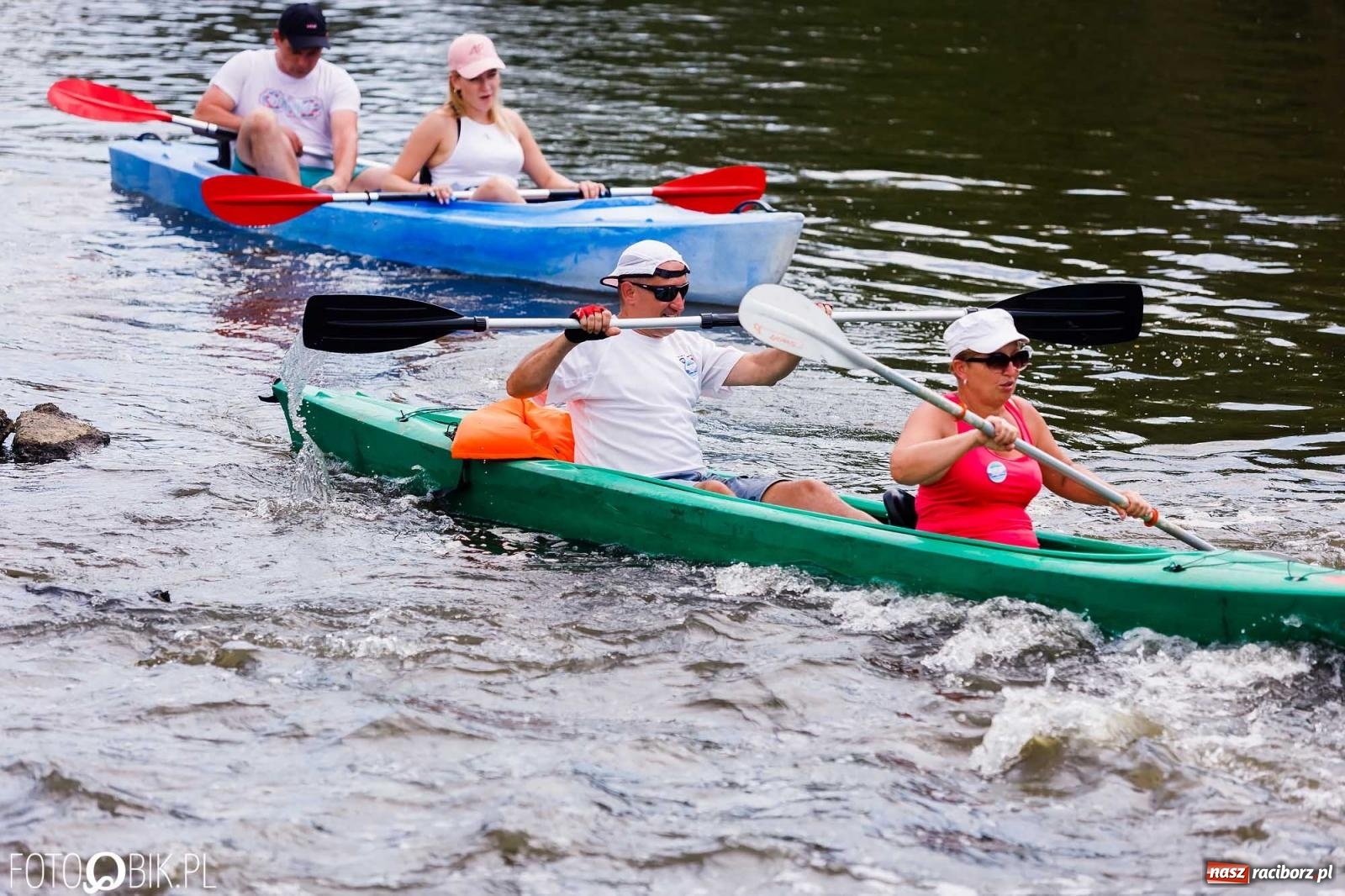 Zdjęcie w galerii na portalu naszraciborz.pl: Ślub na Odrze w Turzu. Udzielił go burmistrz i kapitan Paweł Macha [FOTO i WIDEO] wiadomości z regionu