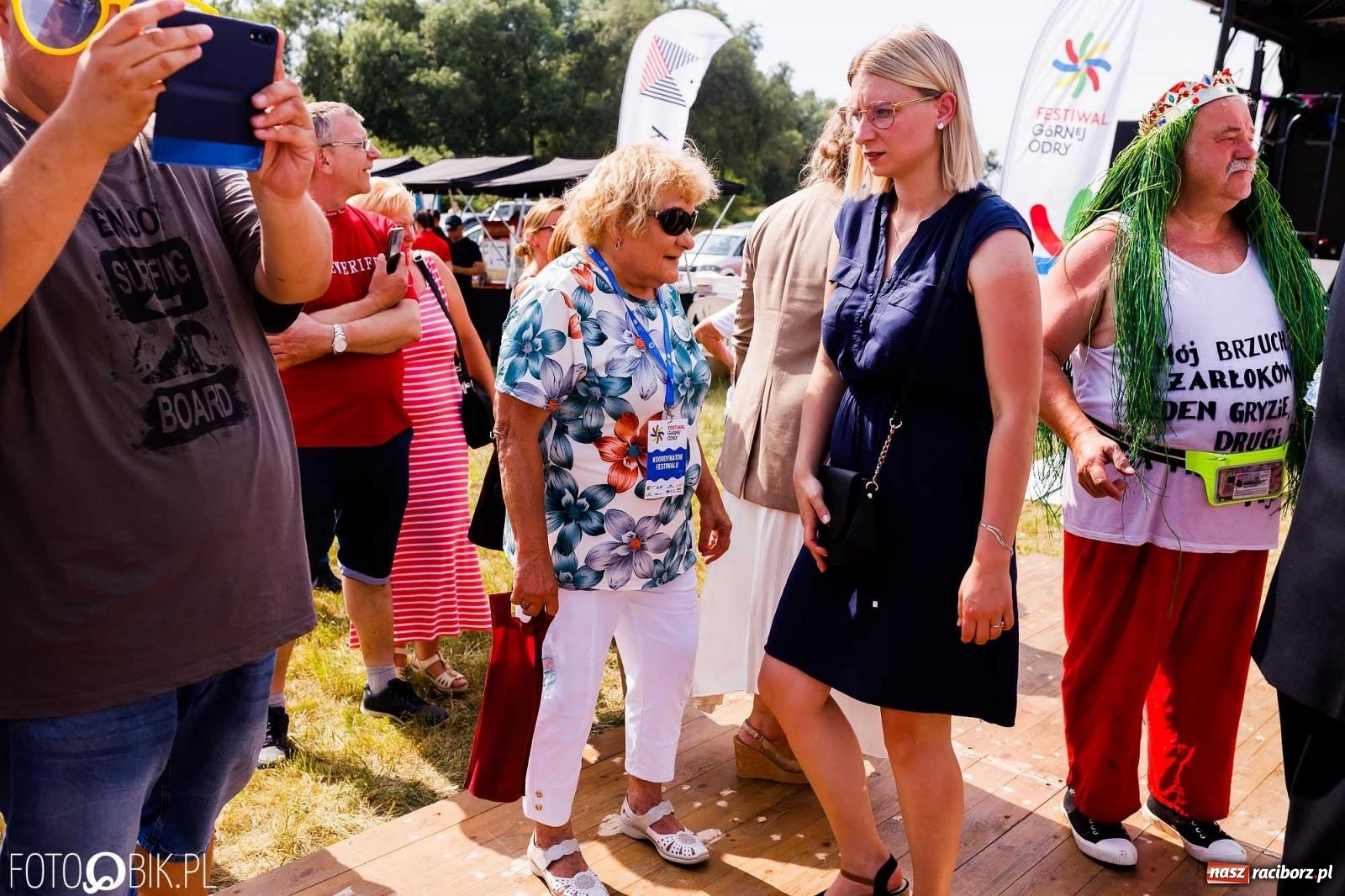 Zdjęcie w galerii na portalu naszraciborz.pl: Ślub na Odrze w Turzu. Udzielił go burmistrz i kapitan Paweł Macha [FOTO i WIDEO] wiadomości z regionu