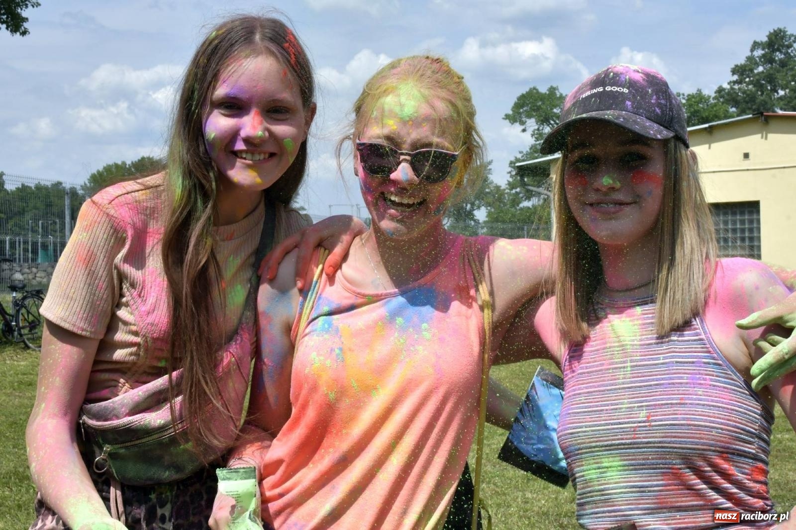 Zdjęcie w galerii na portalu naszraciborz.pl: Raciborskie Holi Święto Kolorów wiadomości z regionu