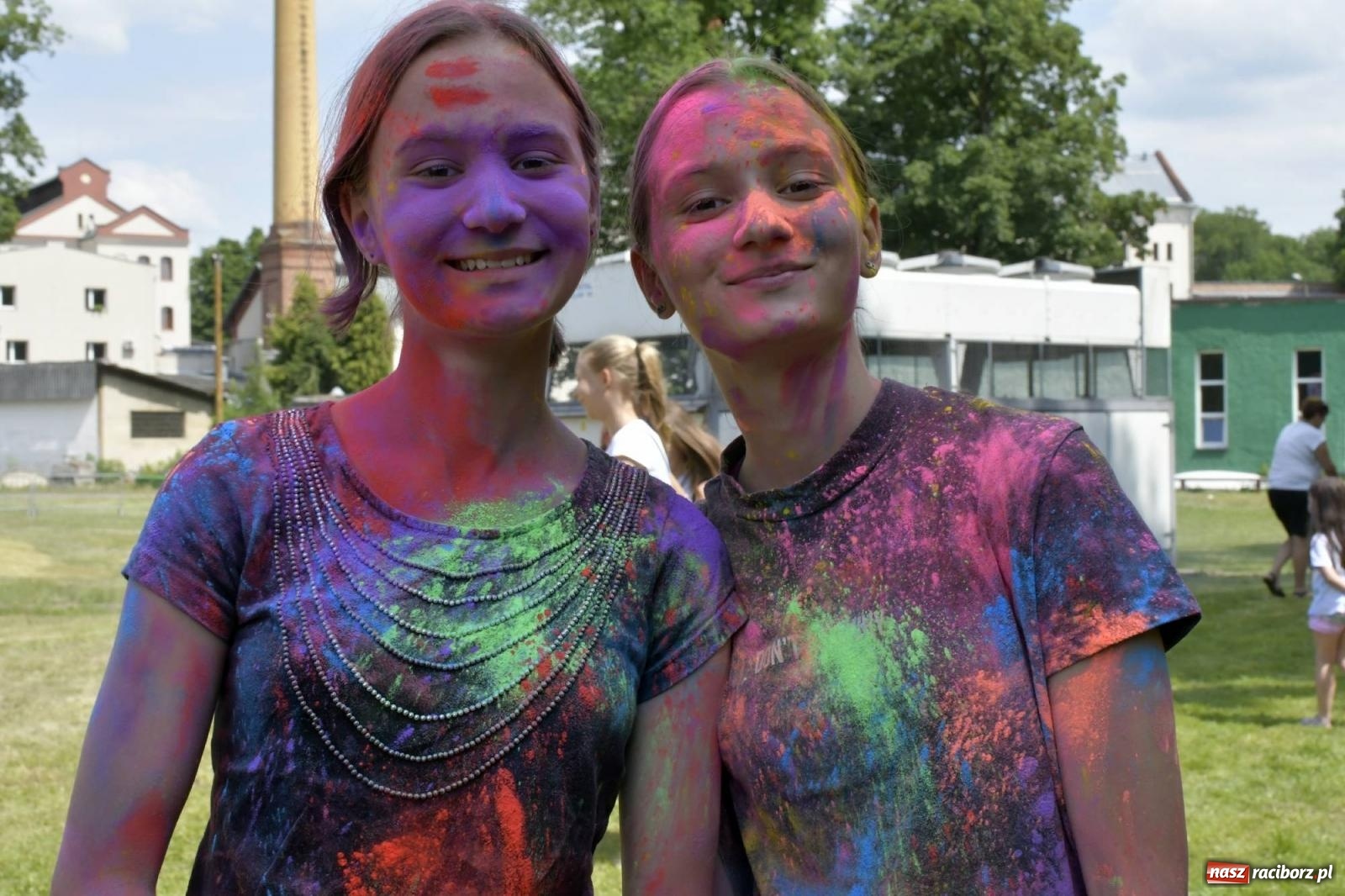 Zdjęcie w galerii na portalu naszraciborz.pl: Raciborskie Holi Święto Kolorów wiadomości z regionu