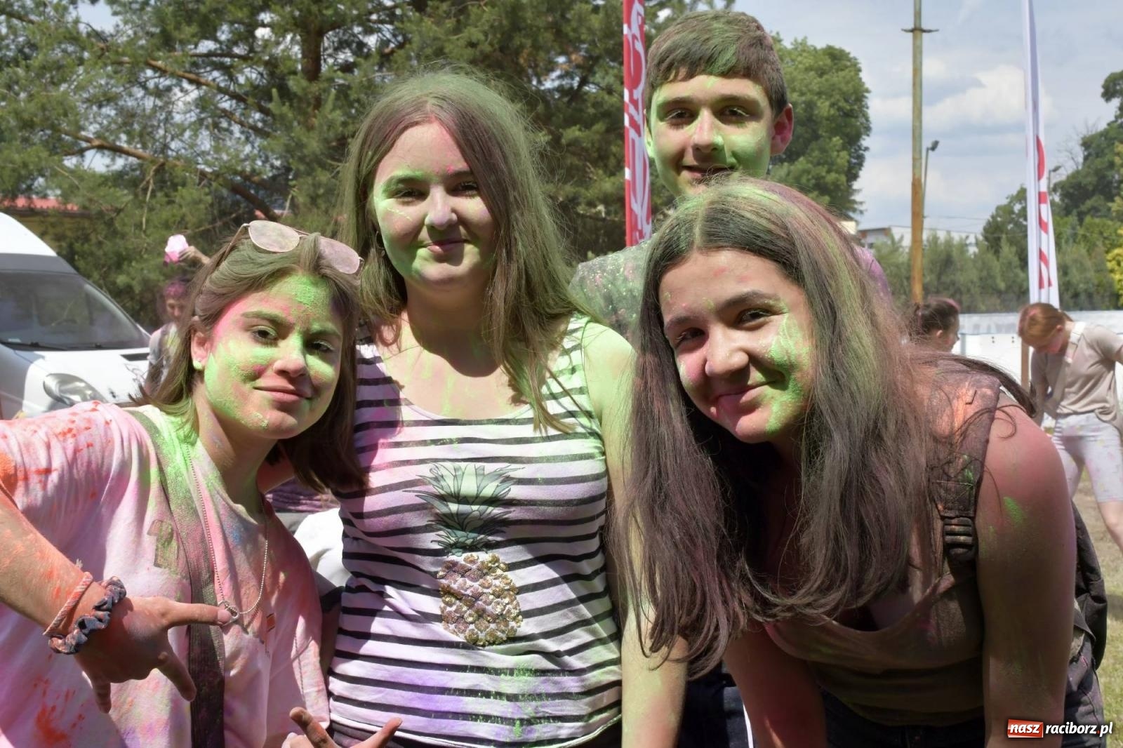 Zdjęcie w galerii na portalu naszraciborz.pl: Raciborskie Holi Święto Kolorów wiadomości z regionu