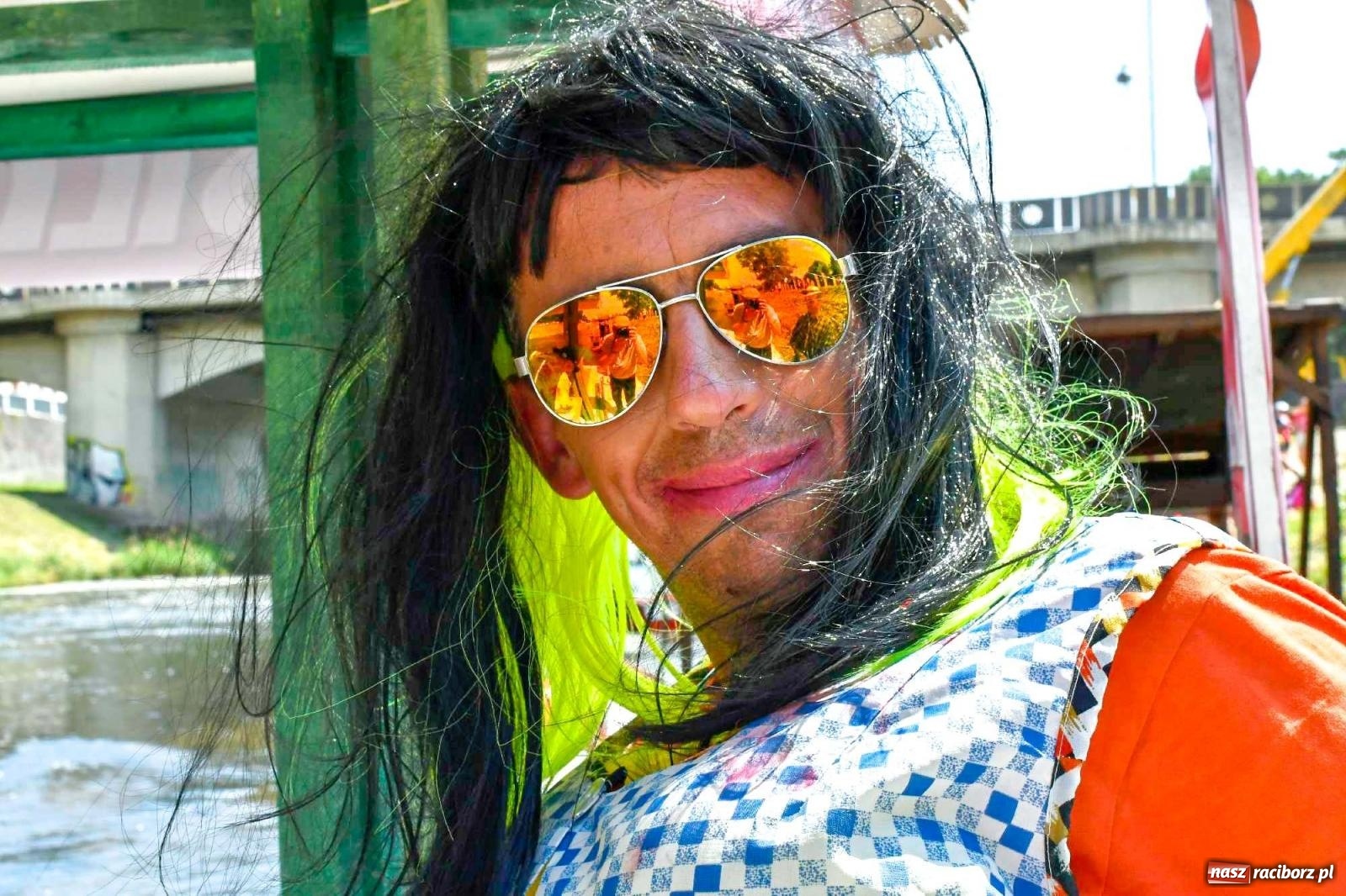 Zdjęcie w galerii na portalu naszraciborz.pl: Ponad trzydzieści pływadeł wypłynęło z Raciborza [FOTO i WIDEO] wiadomości z regionu