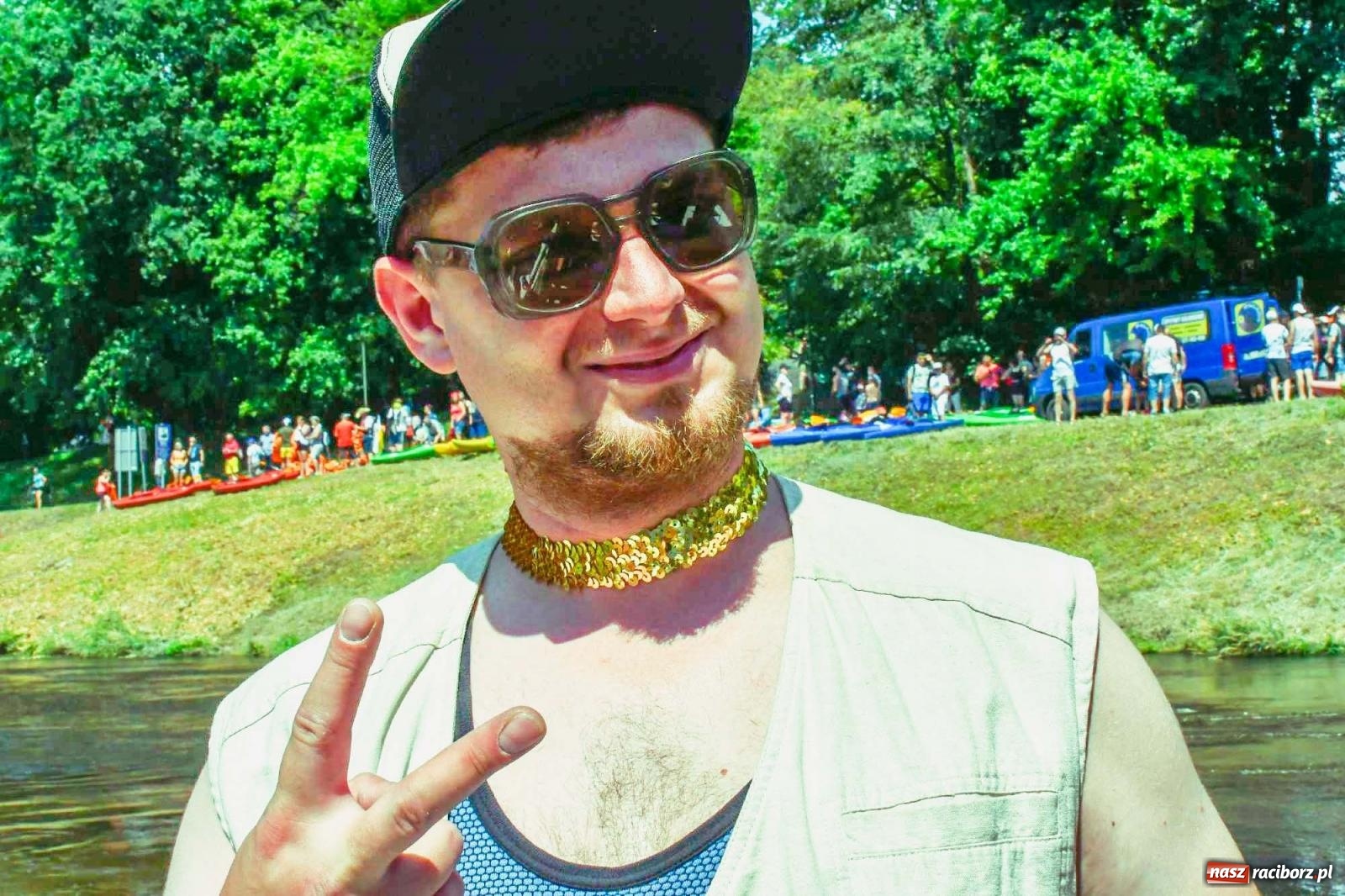 Zdjęcie w galerii na portalu naszraciborz.pl: Ponad trzydzieści pływadeł wypłynęło z Raciborza [FOTO i WIDEO] wiadomości z regionu