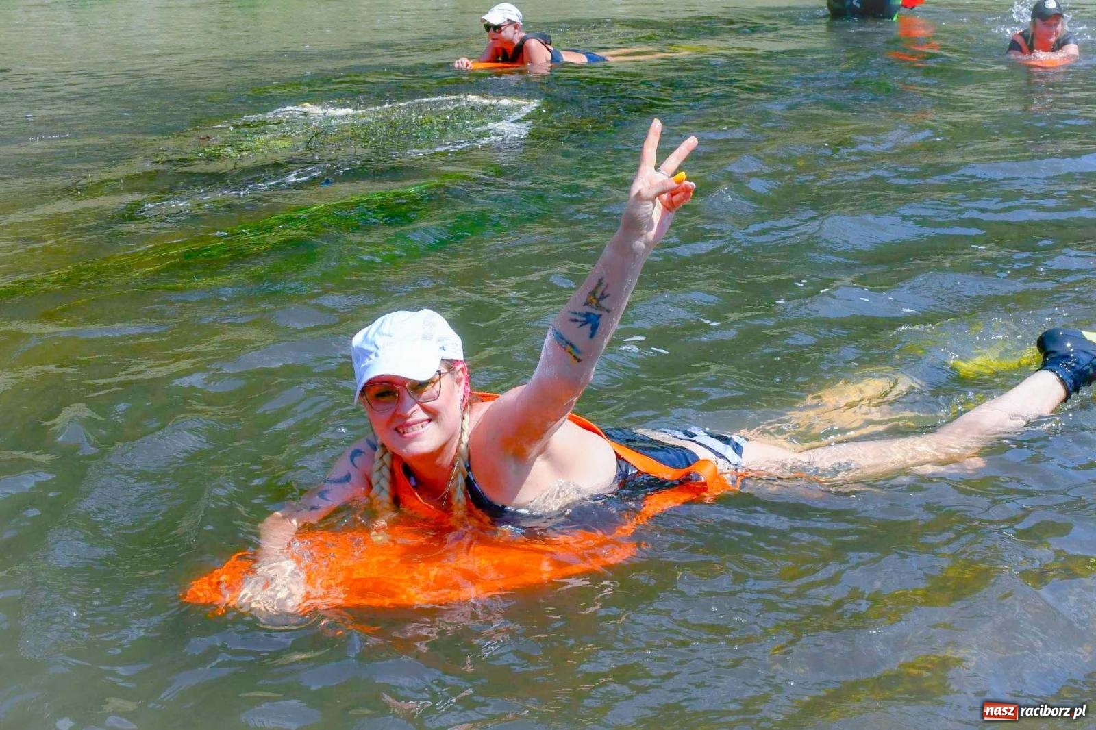 Zdjęcie w galerii na portalu naszraciborz.pl: Ponad trzydzieści pływadeł wypłynęło z Raciborza [FOTO i WIDEO] wiadomości z regionu