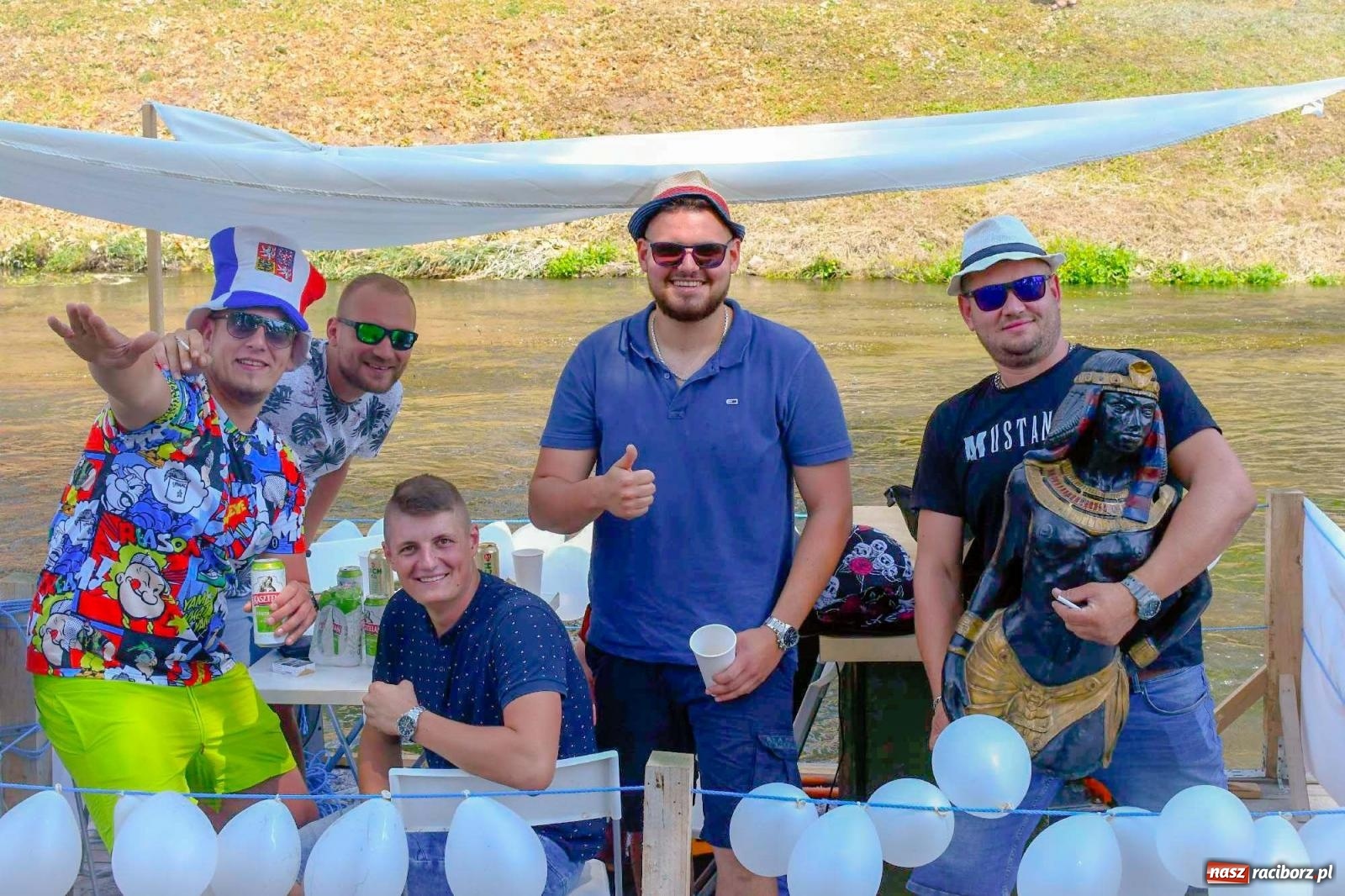 Zdjęcie w galerii na portalu naszraciborz.pl: Ponad trzydzieści pływadeł wypłynęło z Raciborza [FOTO i WIDEO] wiadomości z regionu