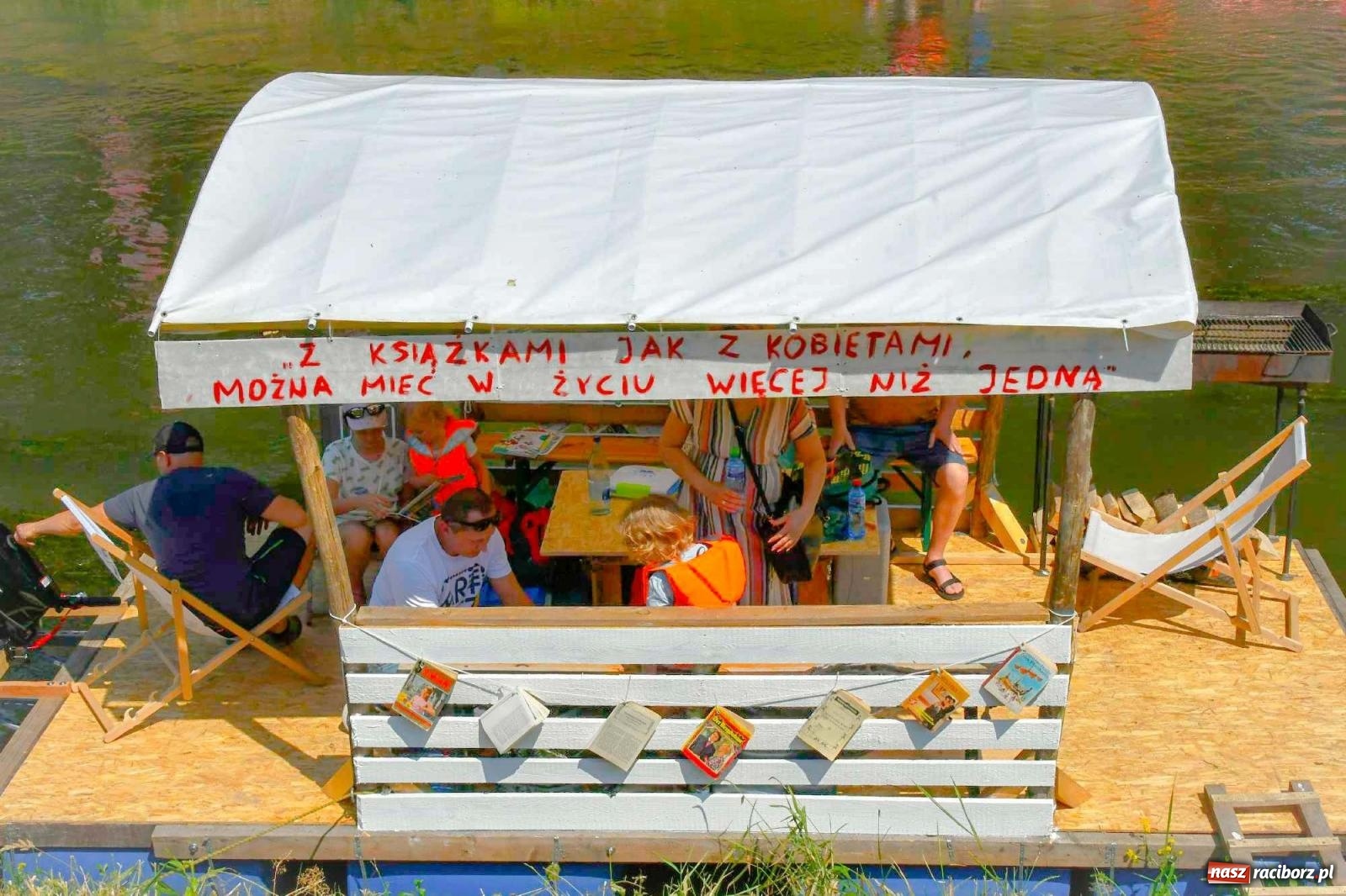 Zdjęcie w galerii na portalu naszraciborz.pl: Ponad trzydzieści pływadeł wypłynęło z Raciborza [FOTO i WIDEO] wiadomości z regionu