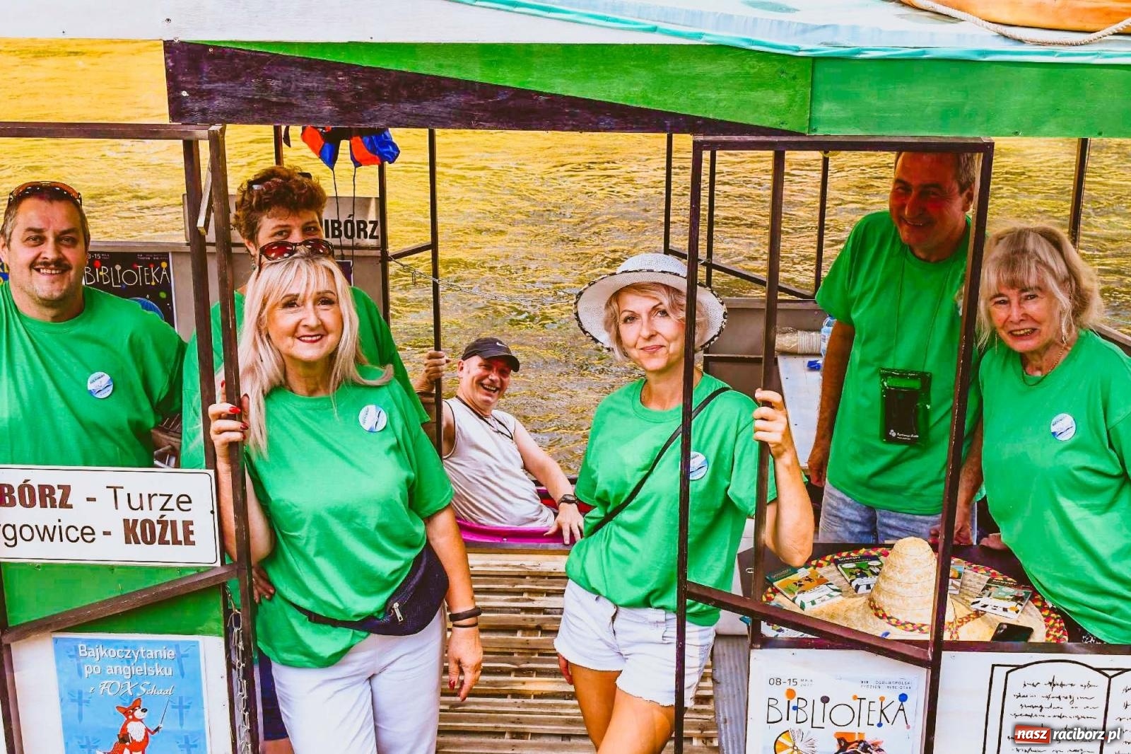 Zdjęcie w galerii na portalu naszraciborz.pl: Ponad trzydzieści pływadeł wypłynęło z Raciborza [FOTO i WIDEO] wiadomości z regionu