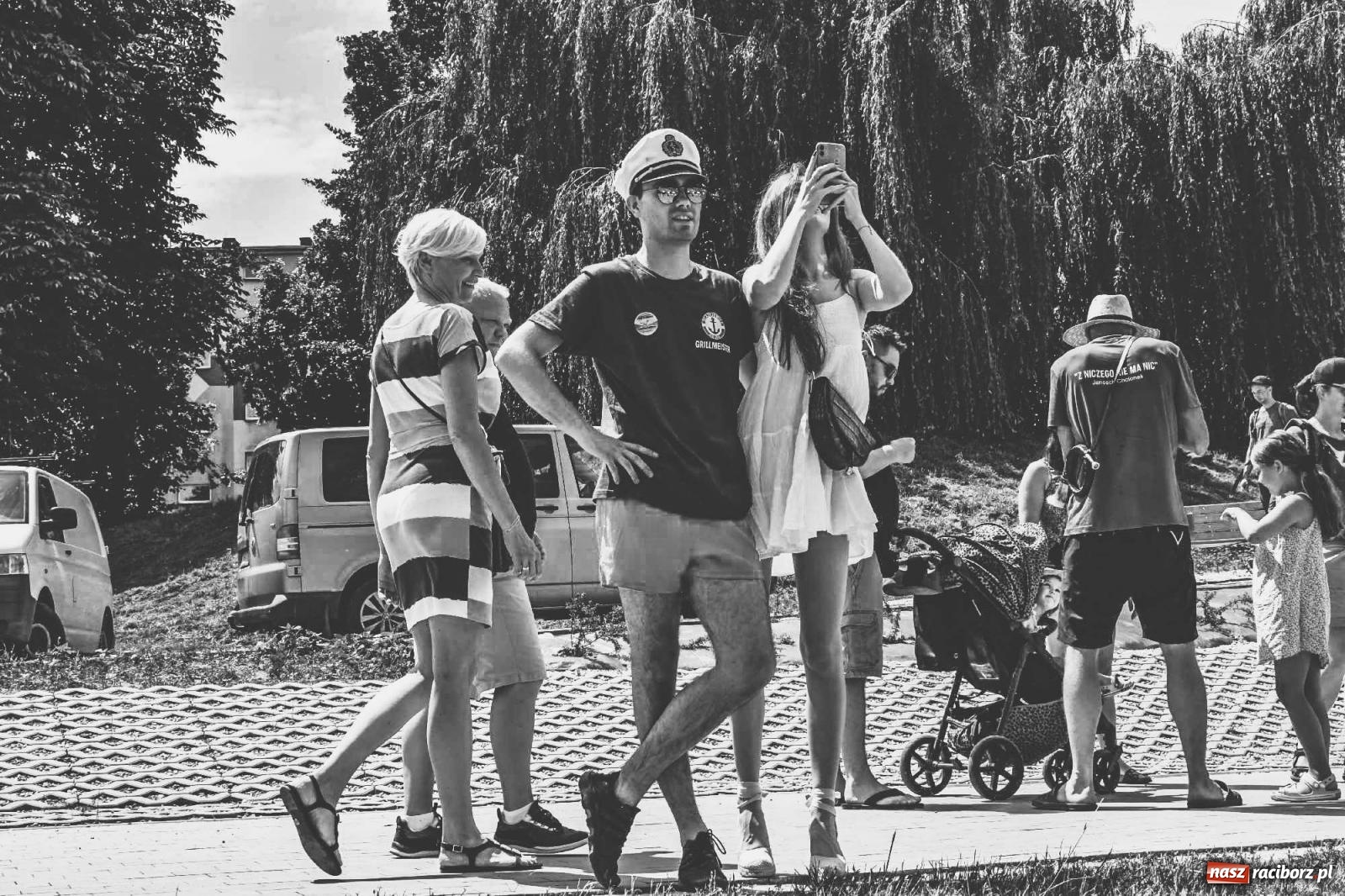 Zdjęcie w galerii na portalu naszraciborz.pl: Ponad trzydzieści pływadeł wypłynęło z Raciborza [FOTO i WIDEO] wiadomości z regionu