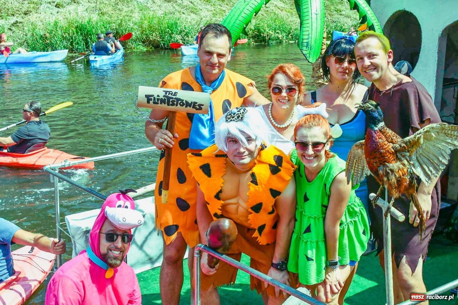 Zdjęcie w galerii na portalu naszraciborz.pl: Ponad trzydzieści pływadeł wypłynęło z Raciborza [FOTO i WIDEO] wiadomości z regionu