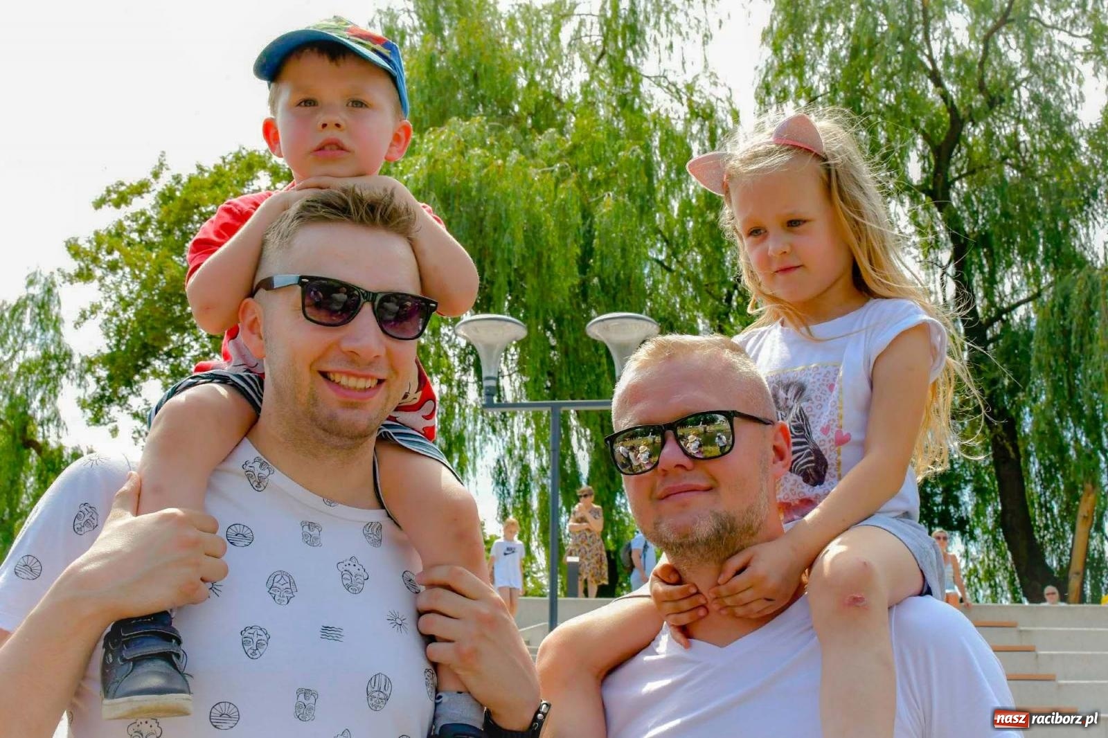 Zdjęcie w galerii na portalu naszraciborz.pl: Ponad trzydzieści pływadeł wypłynęło z Raciborza [FOTO i WIDEO] wiadomości z regionu