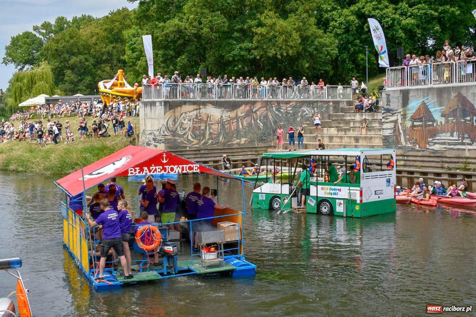 Zdjęcie w galerii na portalu naszraciborz.pl: Ponad trzydzieści pływadeł wypłynęło z Raciborza [FOTO i WIDEO] wiadomości z regionu
