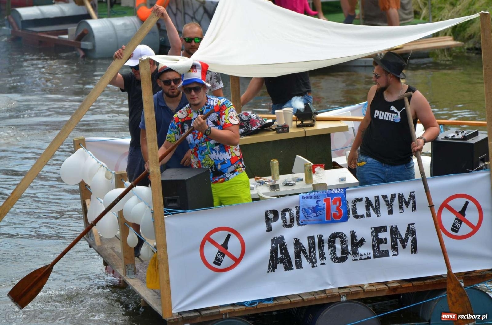 Zdjęcie w galerii na portalu naszraciborz.pl: Ponad trzydzieści pływadeł wypłynęło z Raciborza [FOTO i WIDEO] wiadomości z regionu