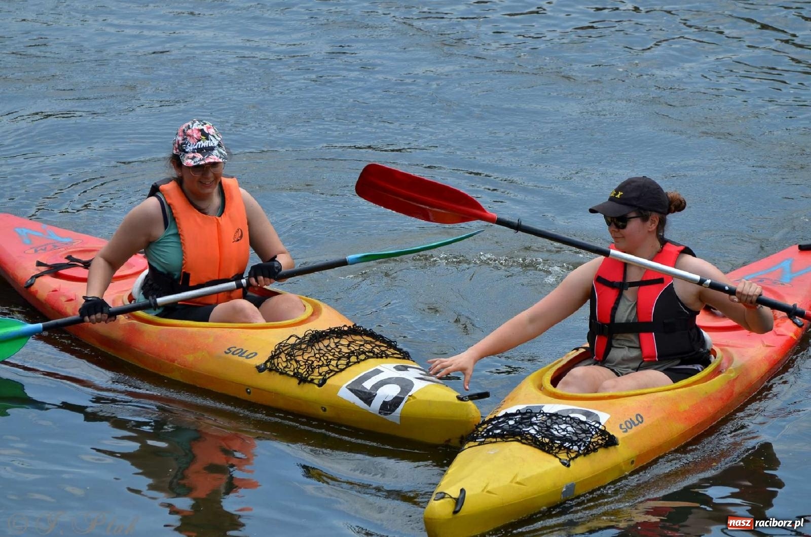 Zdjęcie w galerii na portalu naszraciborz.pl: Ponad trzydzieści pływadeł wypłynęło z Raciborza [FOTO i WIDEO] wiadomości z regionu