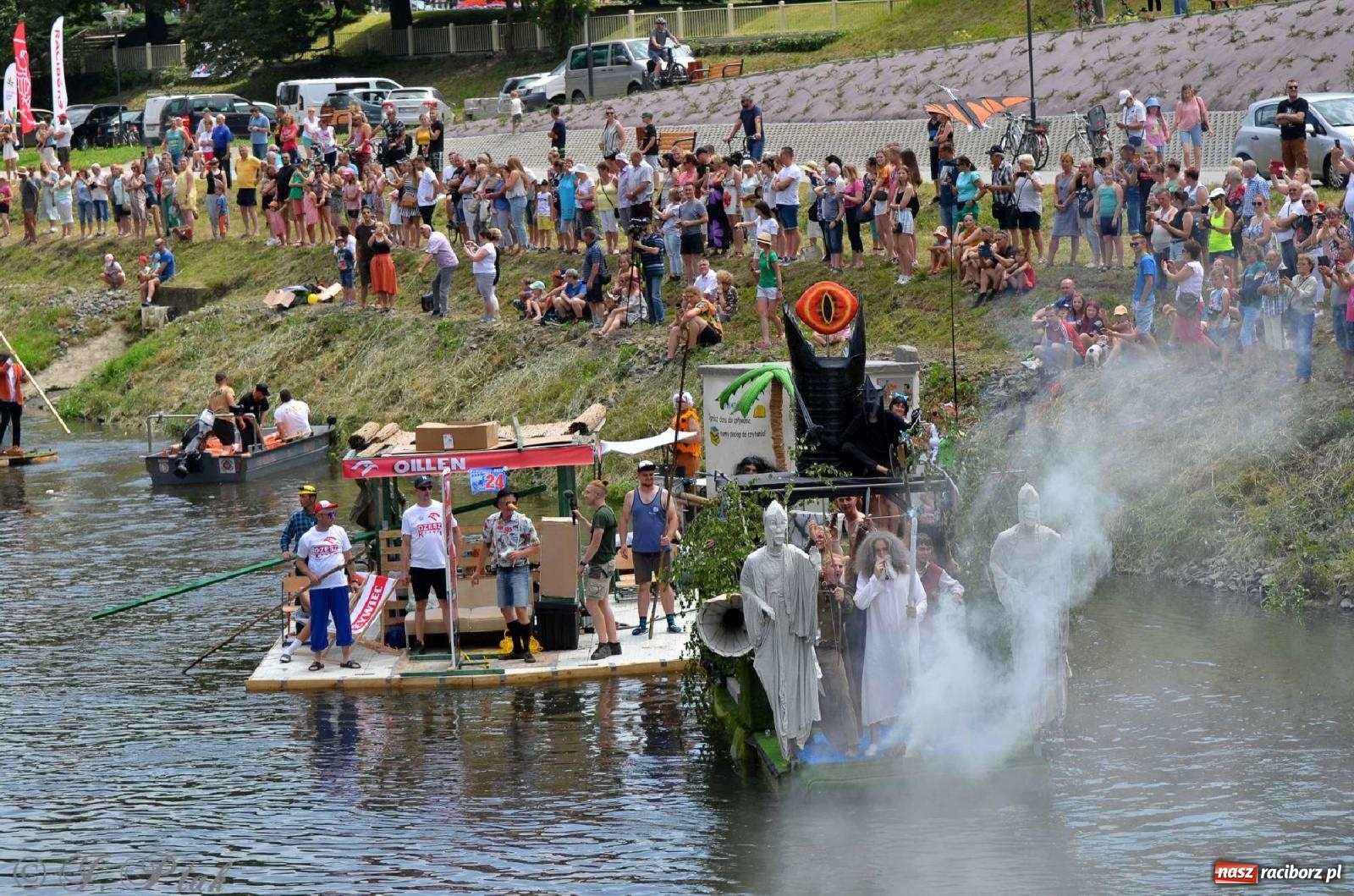 Zdjęcie w galerii na portalu naszraciborz.pl: Ponad trzydzieści pływadeł wypłynęło z Raciborza [FOTO i WIDEO] wiadomości z regionu