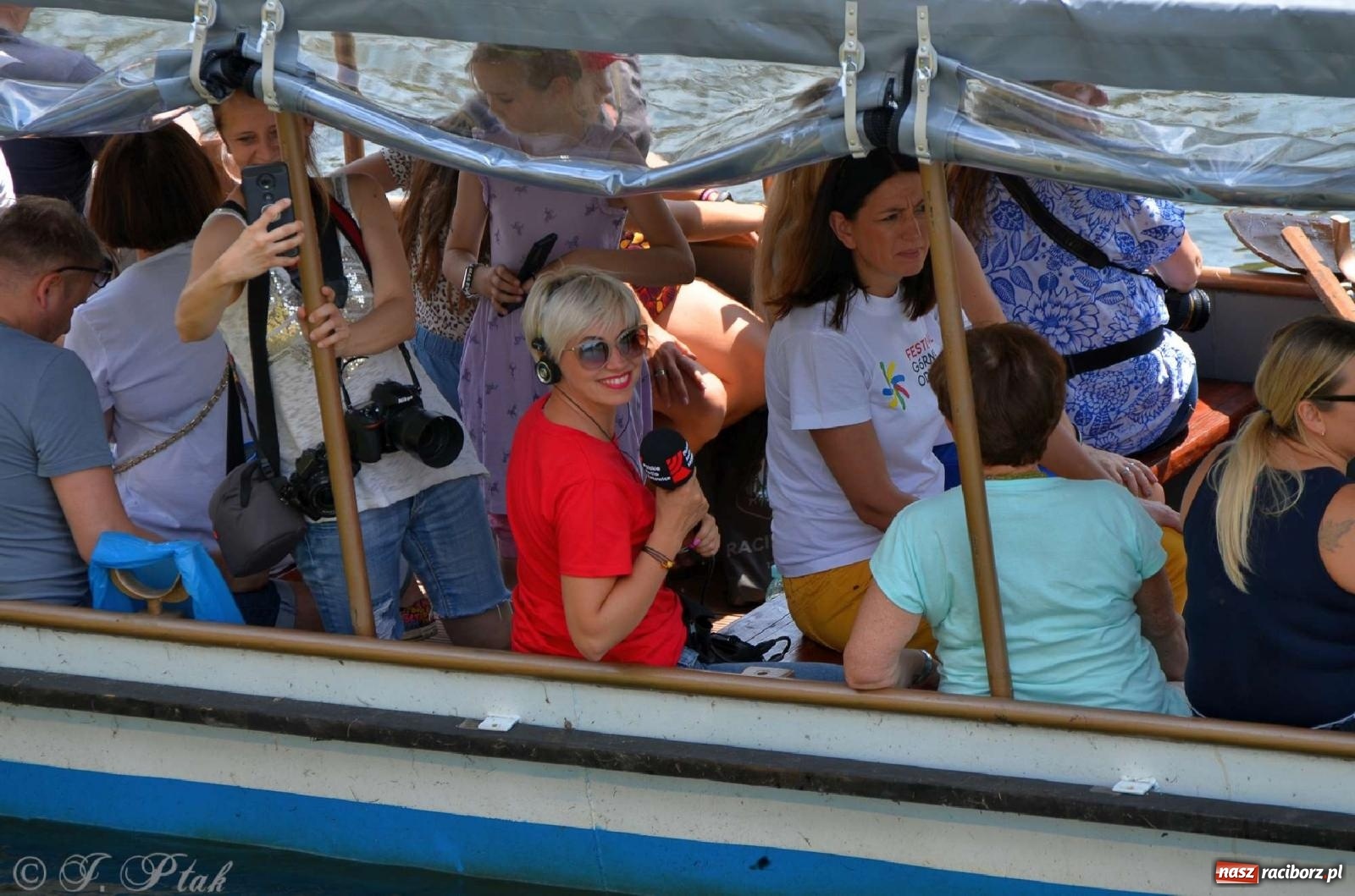 Zdjęcie w galerii na portalu naszraciborz.pl: Ponad trzydzieści pływadeł wypłynęło z Raciborza [FOTO i WIDEO] wiadomości z regionu