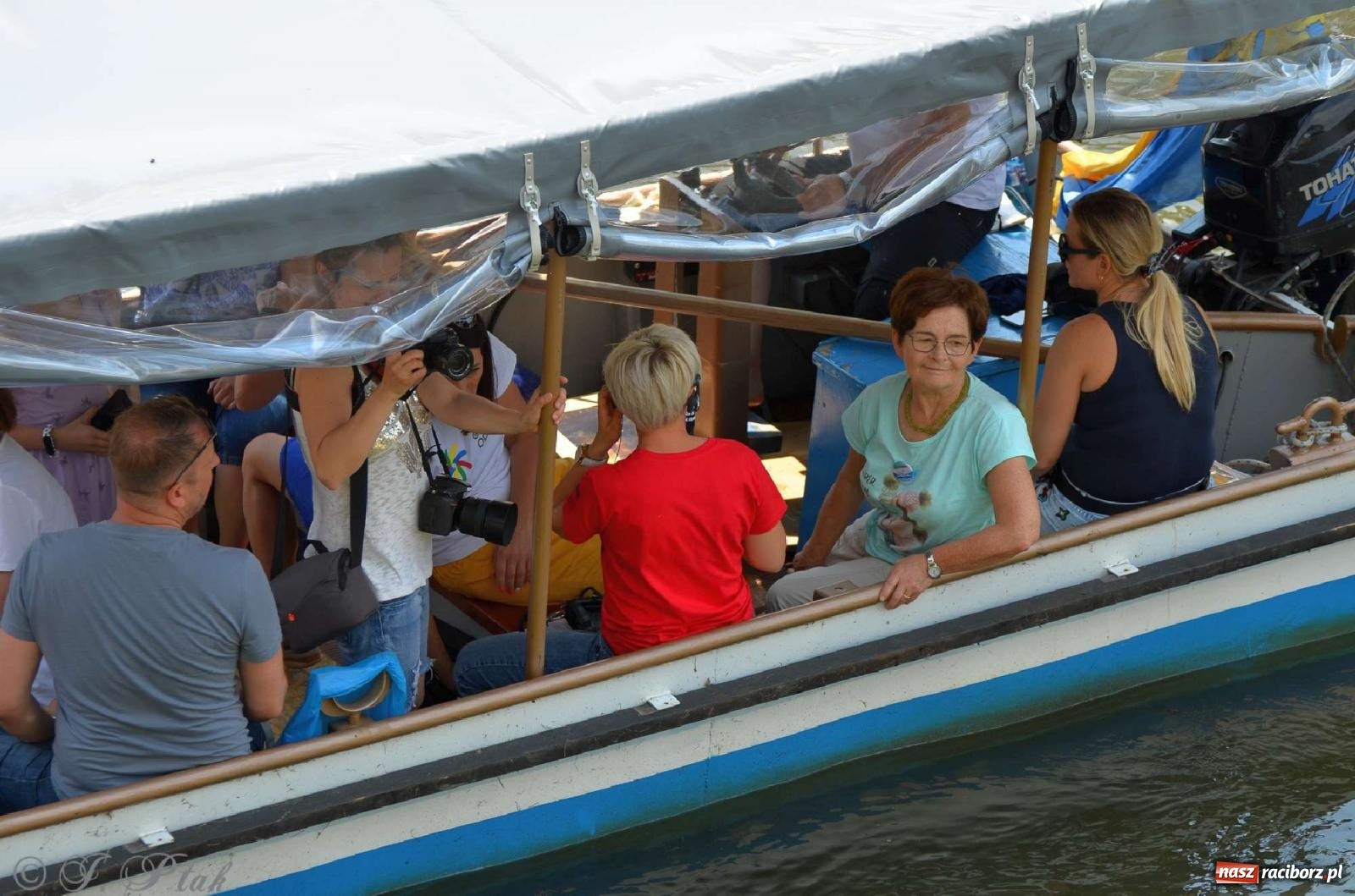 Zdjęcie w galerii na portalu naszraciborz.pl: Ponad trzydzieści pływadeł wypłynęło z Raciborza [FOTO i WIDEO] wiadomości z regionu