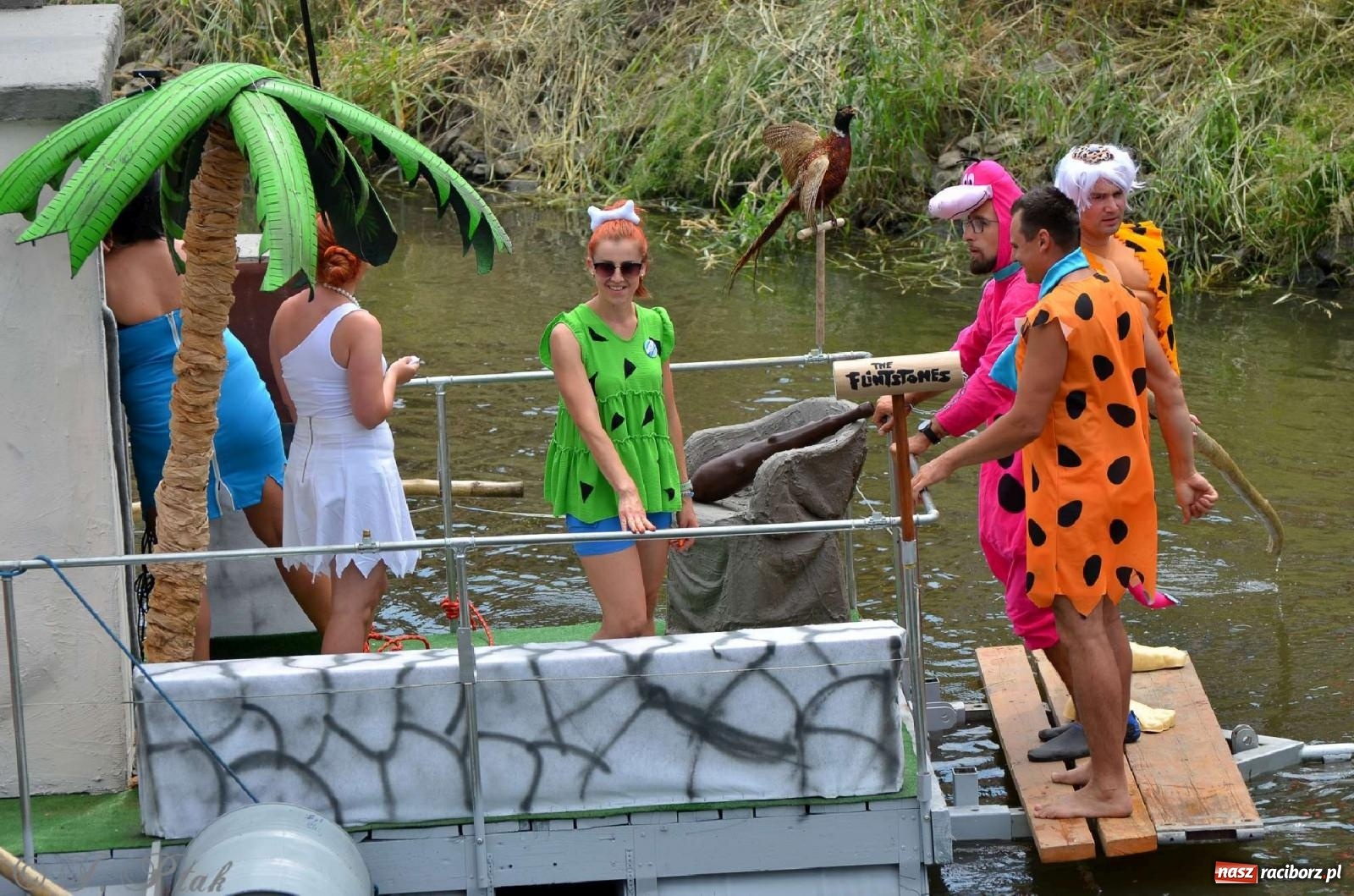 Zdjęcie w galerii na portalu naszraciborz.pl: Ponad trzydzieści pływadeł wypłynęło z Raciborza [FOTO i WIDEO] wiadomości z regionu