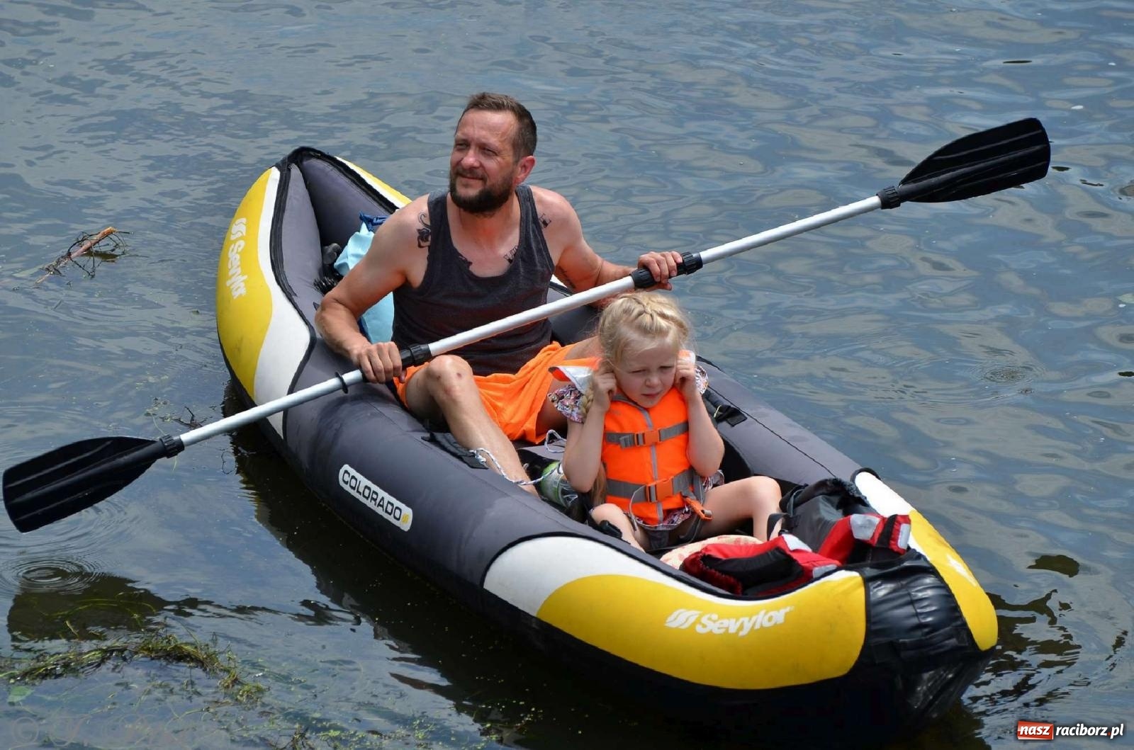 Zdjęcie w galerii na portalu naszraciborz.pl: Ponad trzydzieści pływadeł wypłynęło z Raciborza [FOTO i WIDEO] wiadomości z regionu