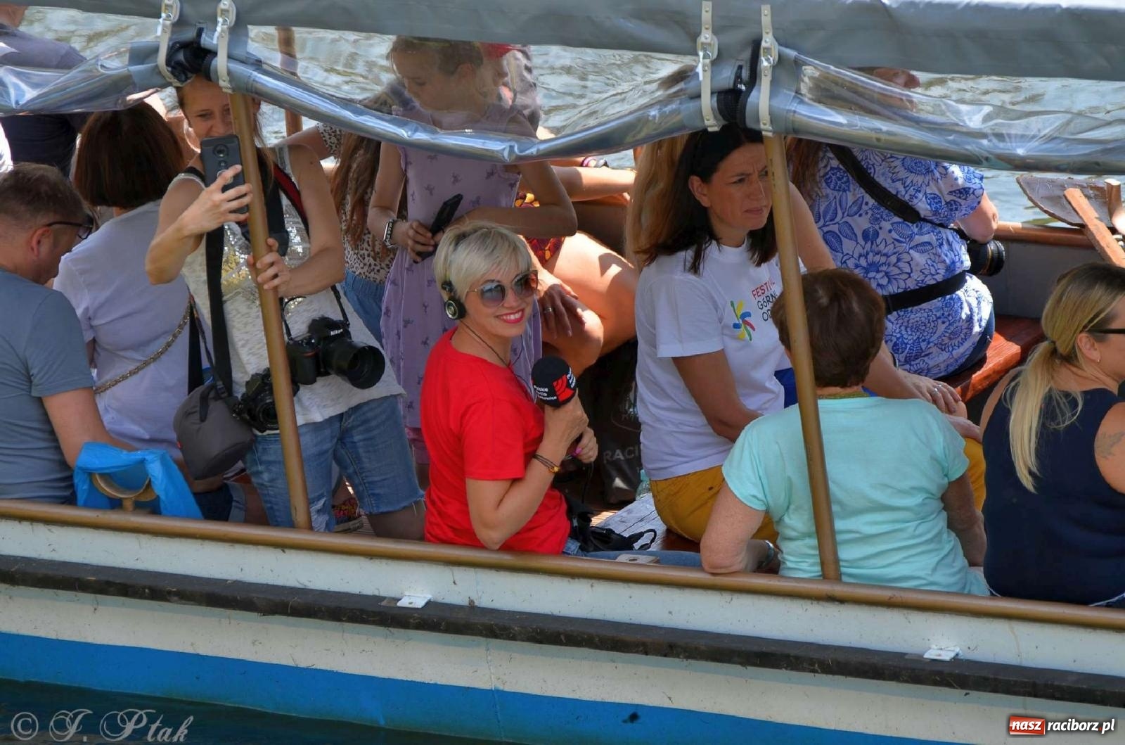 Zdjęcie w galerii na portalu naszraciborz.pl: Ponad trzydzieści pływadeł wypłynęło z Raciborza [FOTO i WIDEO] wiadomości z regionu