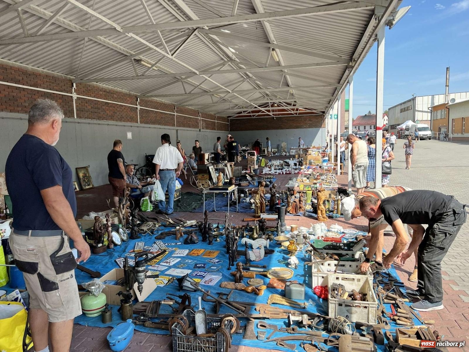 Zdjęcie w galerii na portalu naszraciborz.pl: Elvis z Lyonu w Pietrowicach Wielkich wiadomości z regionu