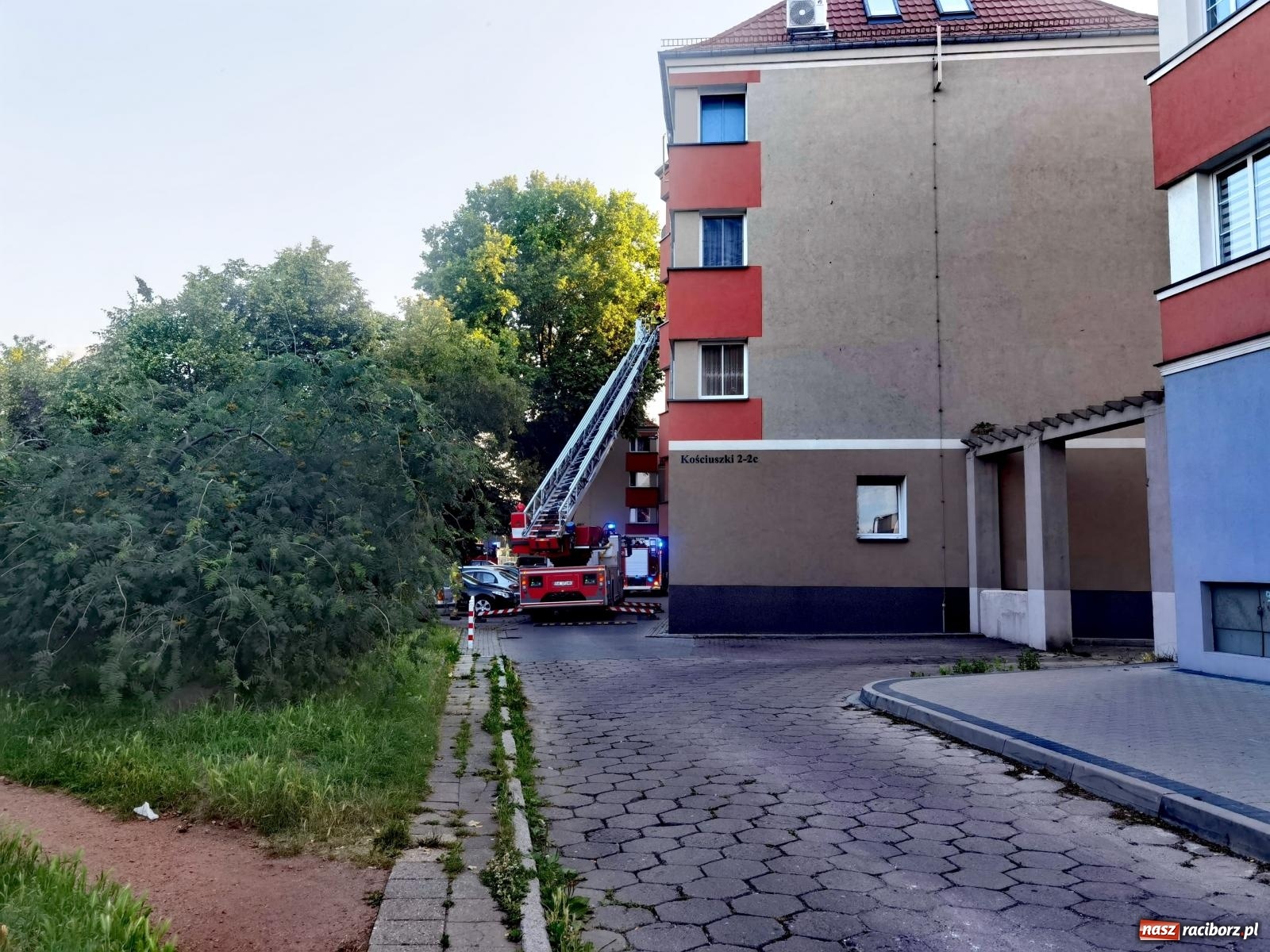 Zdjęcie w galerii na portalu naszraciborz.pl: Raport 998. Czad przy Drzymały i Kościuszki wiadomości z regionu