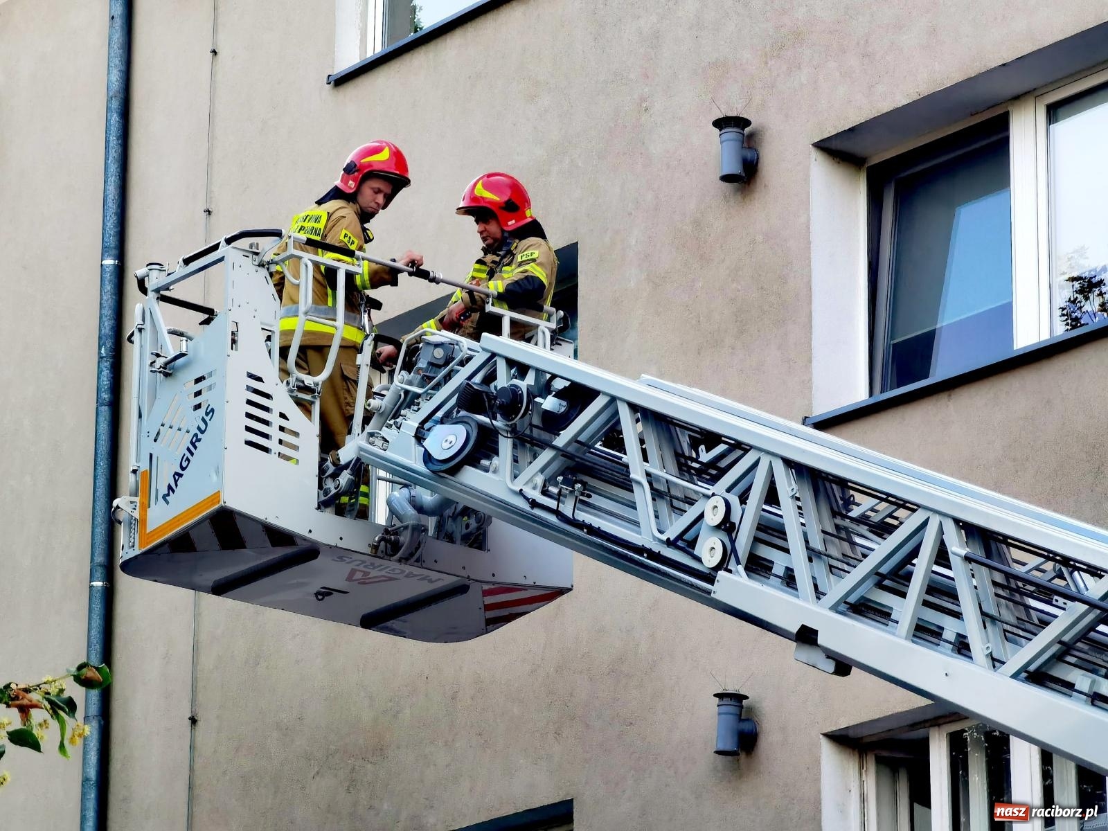Zdjęcie w galerii na portalu naszraciborz.pl: Raport 998. Czad przy Drzymały i Kościuszki wiadomości z regionu