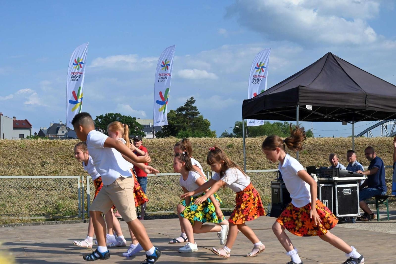 Zdjęcie w galerii na portalu naszraciborz.pl: Festiwal Górnej Odry w Chałupkach [ZDJĘCIA] wiadomości z regionu