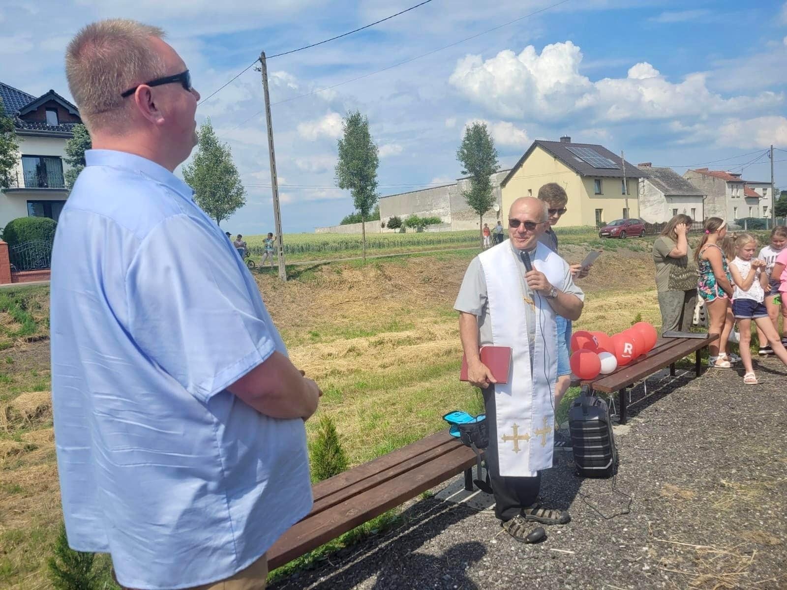 Zdjęcie w galerii na portalu naszraciborz.pl: Z zarośniętego wąwozu powstała Wesoła Dolina z siłownią wiadomości z regionu