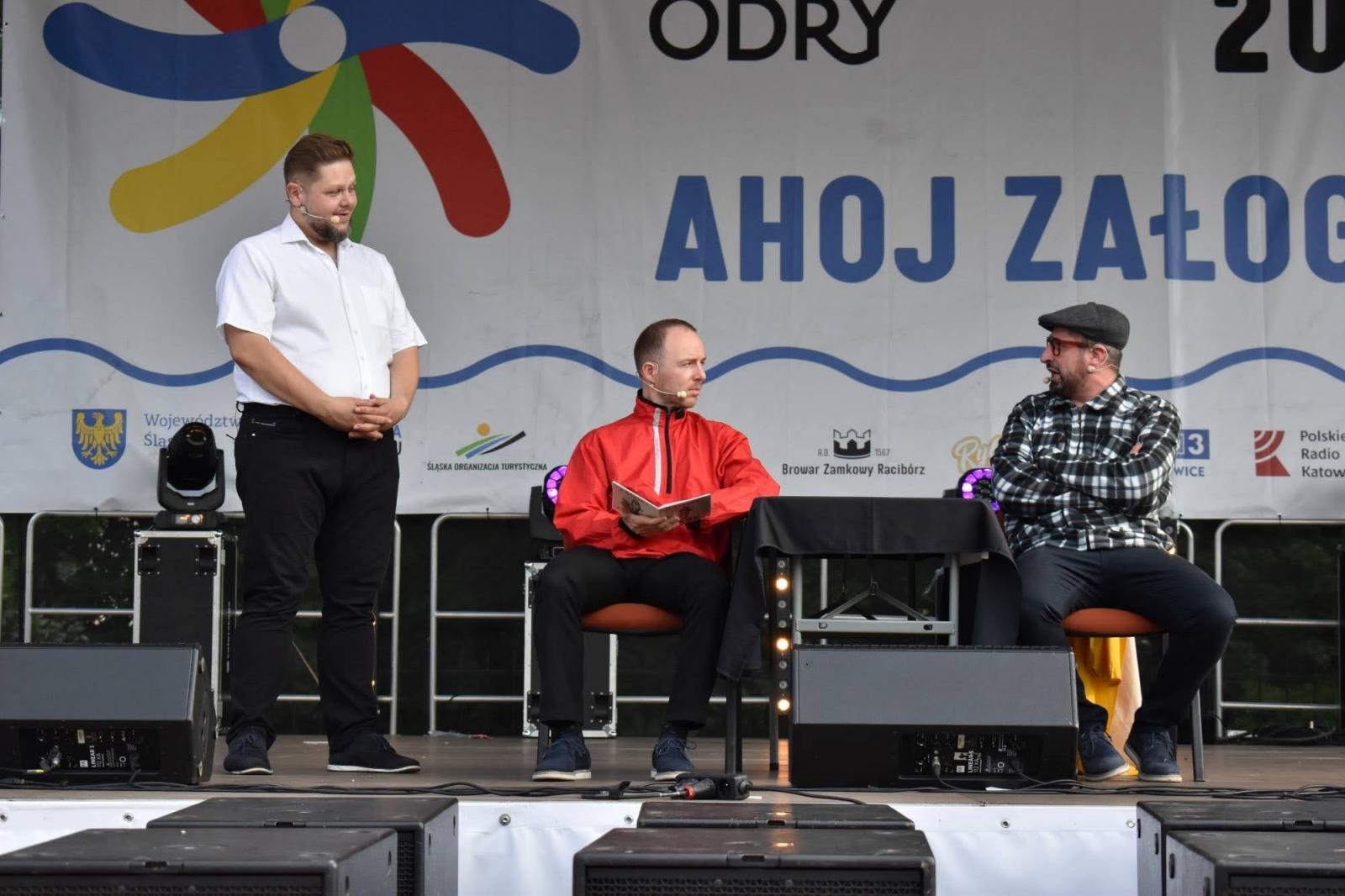 Zdjęcie w galerii na portalu naszraciborz.pl: AHOJ ZAŁOGO - Festiwal Górnej Odry na Zamku Piastowskim [FOTO] wiadomości z regionu