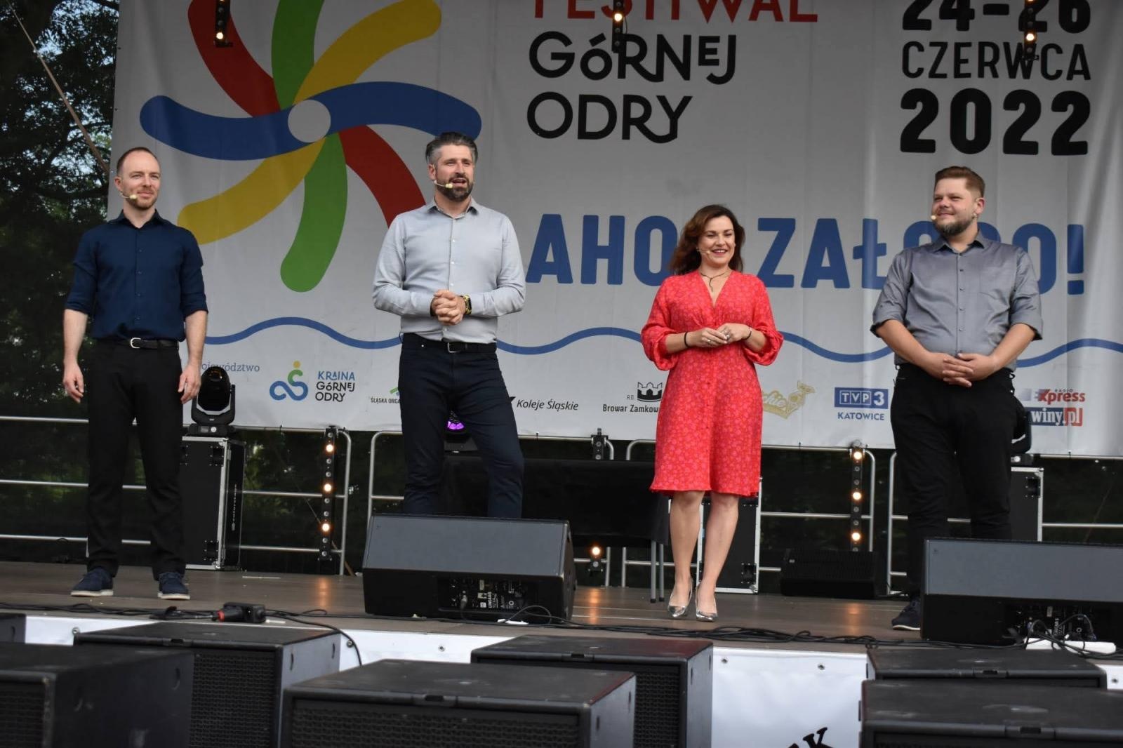 Zdjęcie w galerii na portalu naszraciborz.pl: AHOJ ZAŁOGO - Festiwal Górnej Odry na Zamku Piastowskim [FOTO] wiadomości z regionu