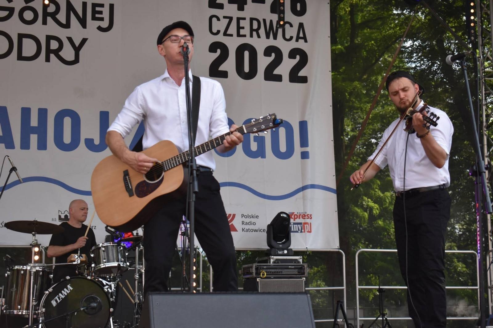 Zdjęcie w galerii na portalu naszraciborz.pl: AHOJ ZAŁOGO - Festiwal Górnej Odry na Zamku Piastowskim [FOTO] wiadomości z regionu