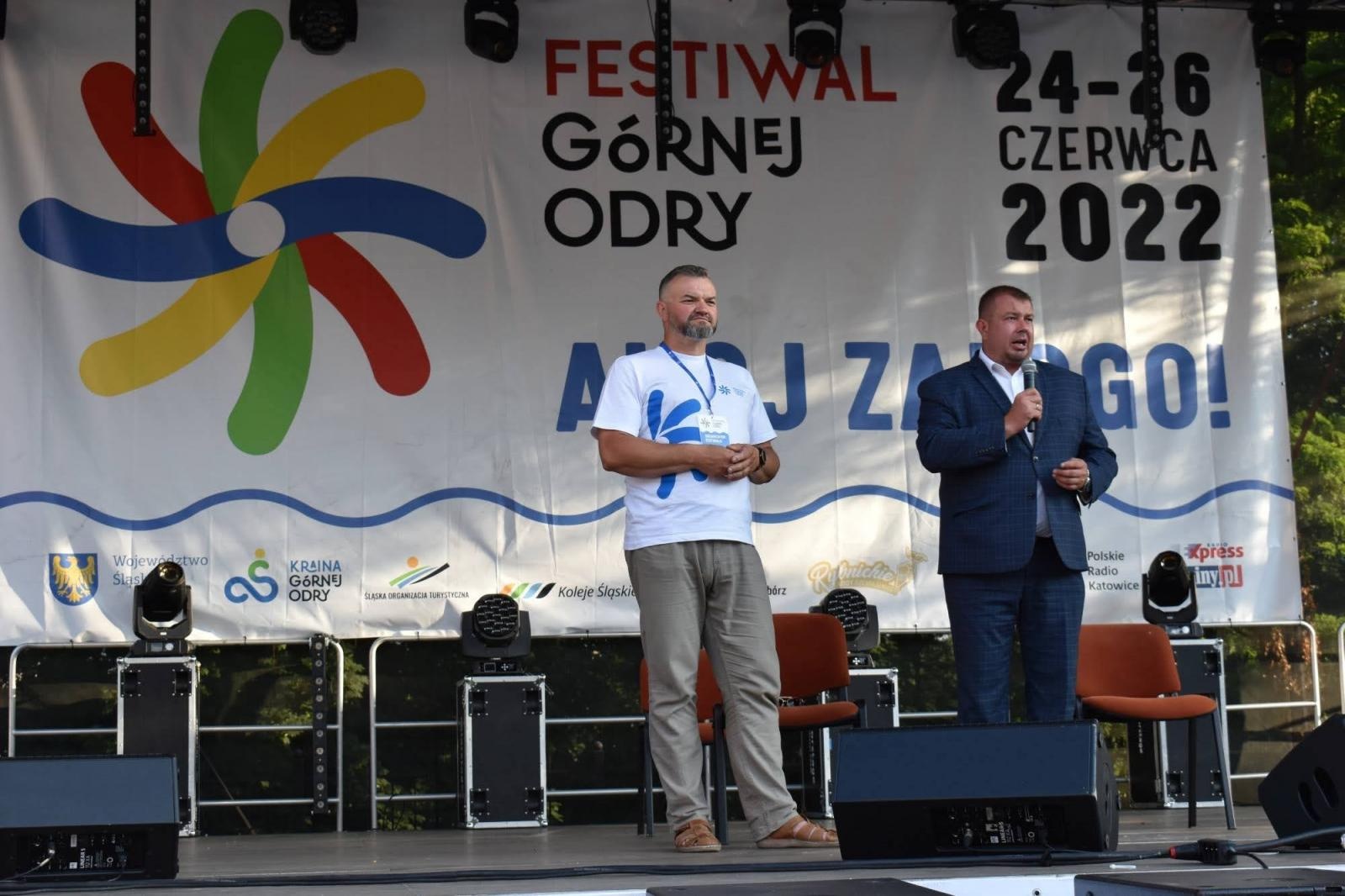 Zdjęcie w galerii na portalu naszraciborz.pl: AHOJ ZAŁOGO - Festiwal Górnej Odry na Zamku Piastowskim [FOTO] wiadomości z regionu