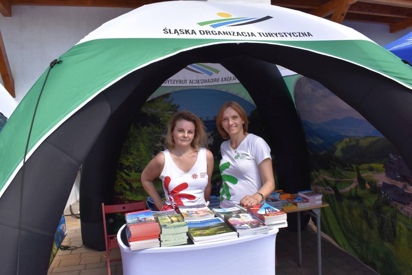 Zdjęcie w galerii na portalu naszraciborz.pl: AHOJ ZAŁOGO - Festiwal Górnej Odry na Zamku Piastowskim [FOTO] wiadomości z regionu