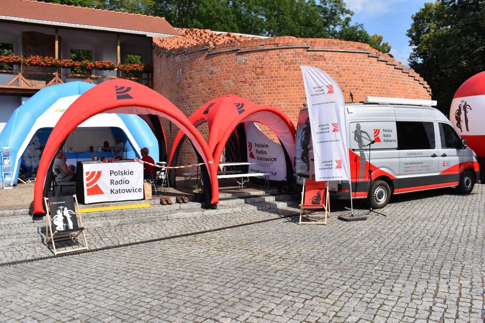 Zdjęcie w galerii na portalu naszraciborz.pl: AHOJ ZAŁOGO - Festiwal Górnej Odry na Zamku Piastowskim [FOTO] wiadomości z regionu