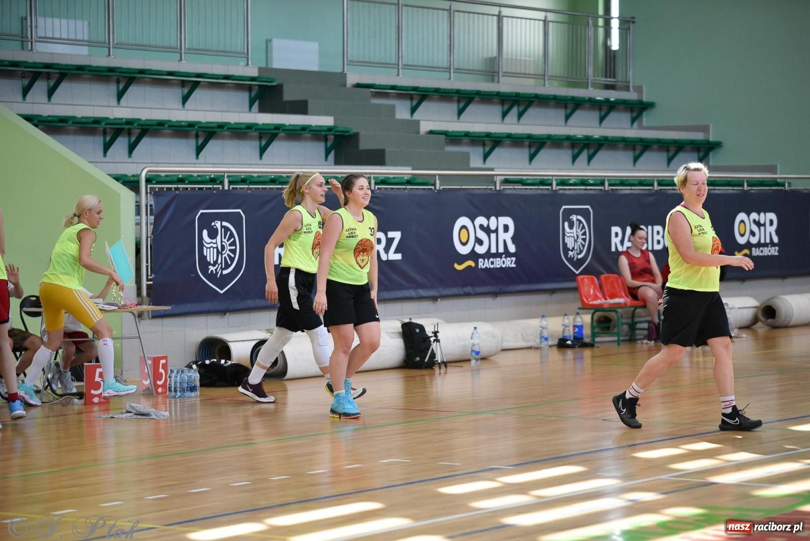 Zdjęcie w galerii na portalu naszraciborz.pl: Rywalizacja z miłości do dyscypliny. Liga Koszykówki Kobiet w Raciborzu [FOTO] wiadomości z regionu