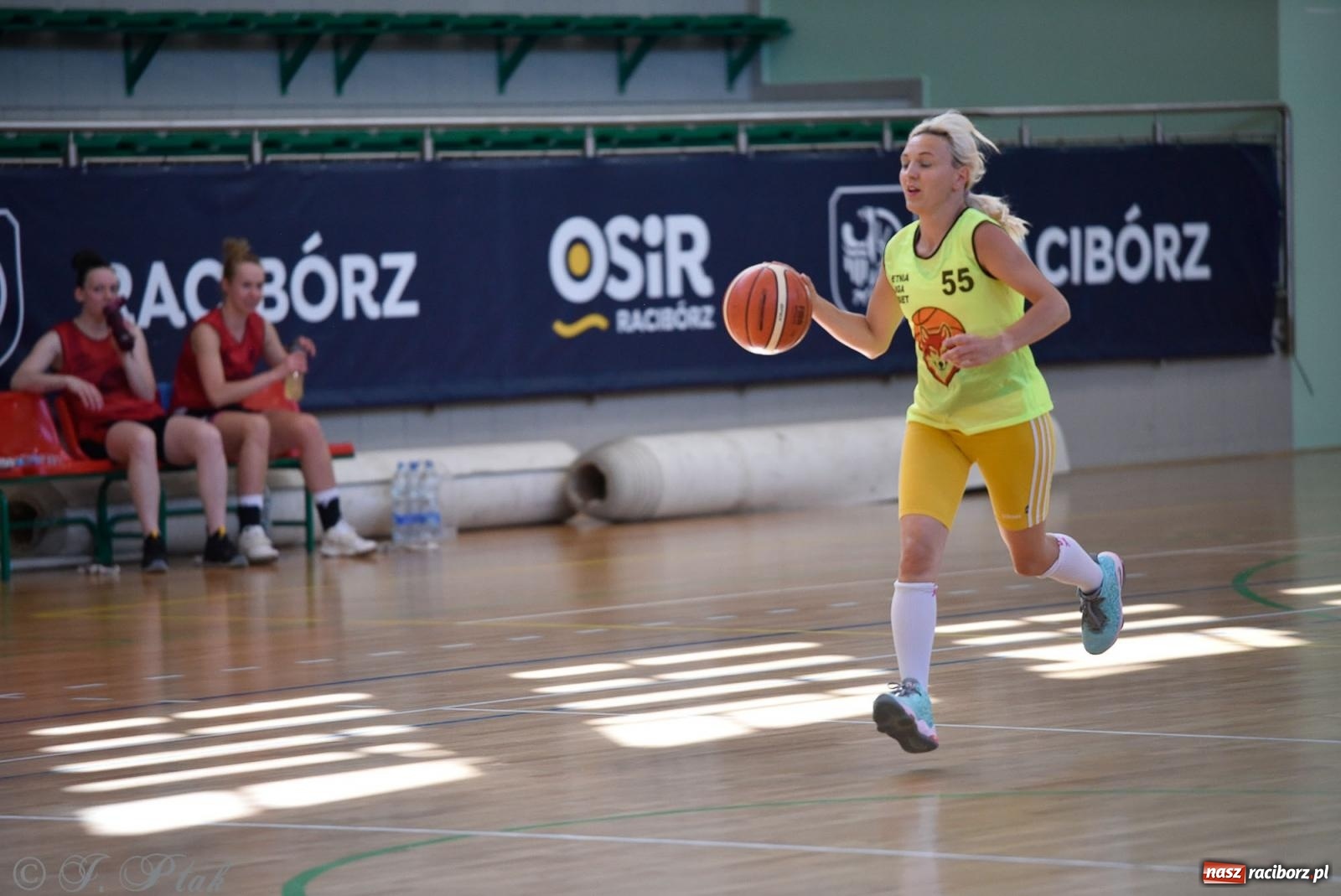 Zdjęcie w galerii na portalu naszraciborz.pl: Rywalizacja z miłości do dyscypliny. Liga Koszykówki Kobiet w Raciborzu [FOTO] wiadomości z regionu