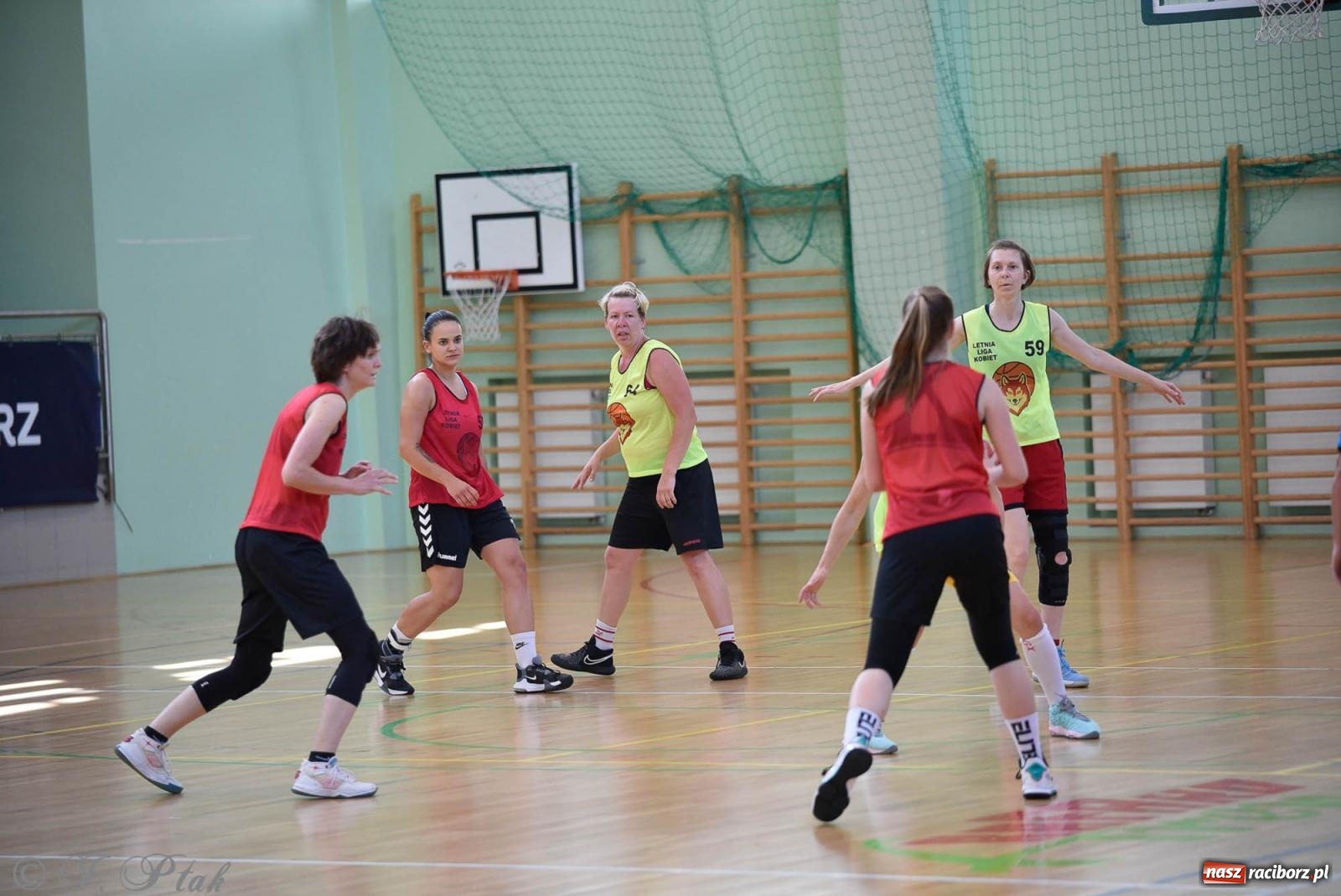 Zdjęcie w galerii na portalu naszraciborz.pl: Rywalizacja z miłości do dyscypliny. Liga Koszykówki Kobiet w Raciborzu [FOTO] wiadomości z regionu