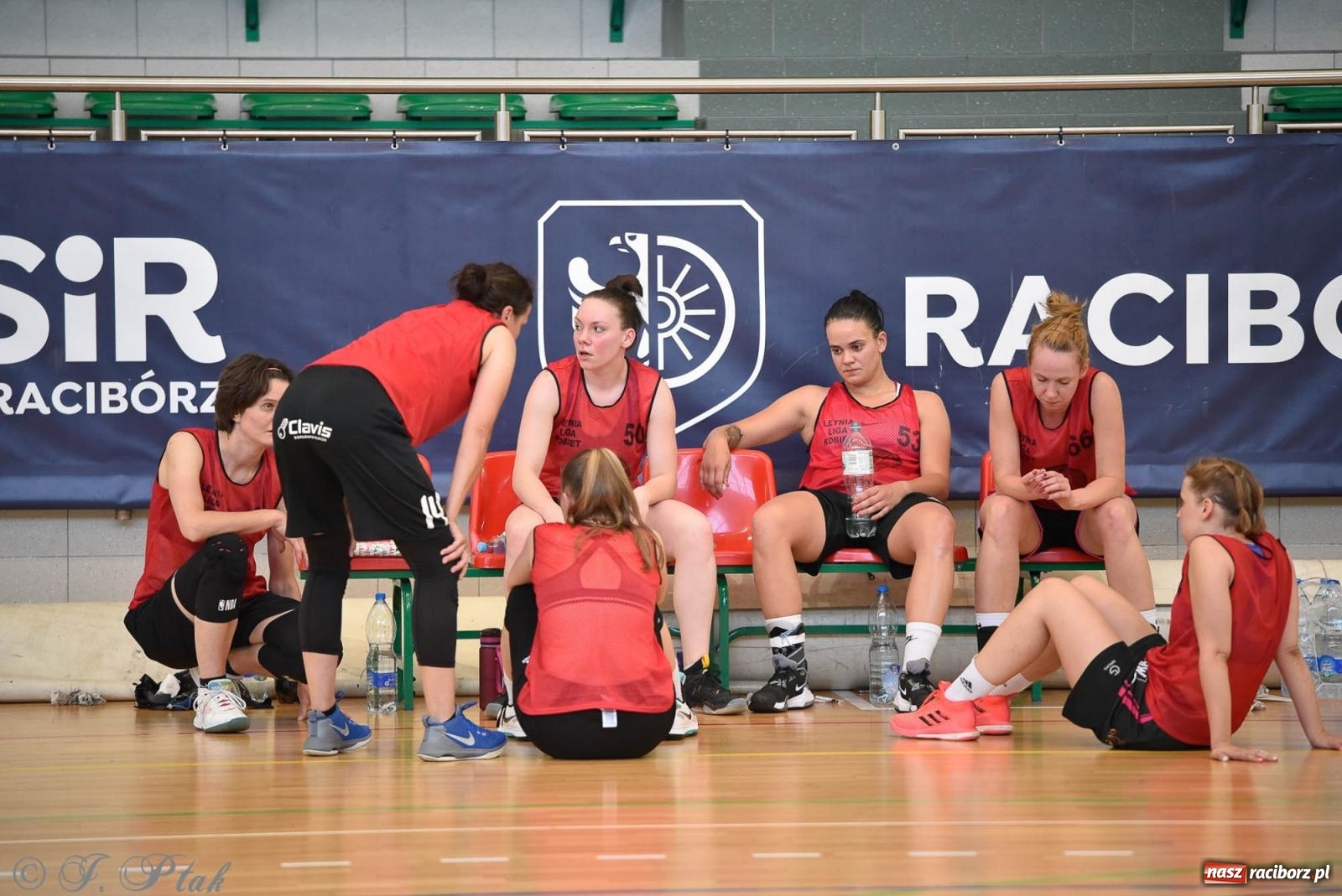 Zdjęcie w galerii na portalu naszraciborz.pl: Rywalizacja z miłości do dyscypliny. Liga Koszykówki Kobiet w Raciborzu [FOTO] wiadomości z regionu