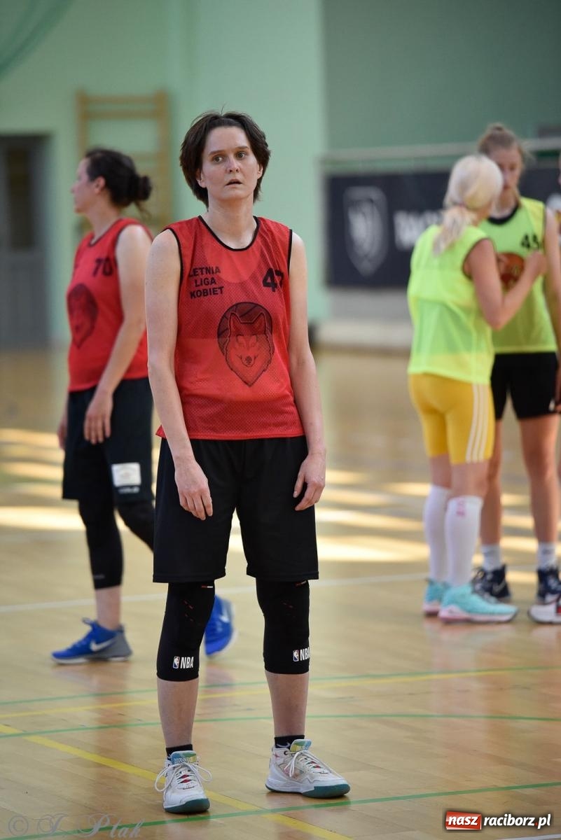 Zdjęcie w galerii na portalu naszraciborz.pl: Rywalizacja z miłości do dyscypliny. Liga Koszykówki Kobiet w Raciborzu [FOTO] wiadomości z regionu
