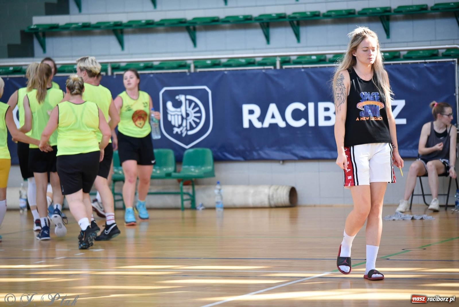 Zdjęcie w galerii na portalu naszraciborz.pl: Rywalizacja z miłości do dyscypliny. Liga Koszykówki Kobiet w Raciborzu [FOTO] wiadomości z regionu