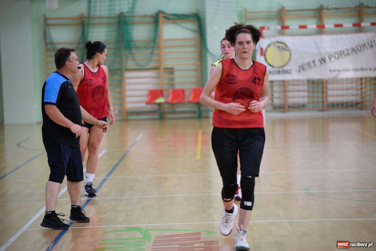 Zdjęcie w galerii na portalu naszraciborz.pl: Rywalizacja z miłości do dyscypliny. Liga Koszykówki Kobiet w Raciborzu [FOTO] wiadomości z regionu