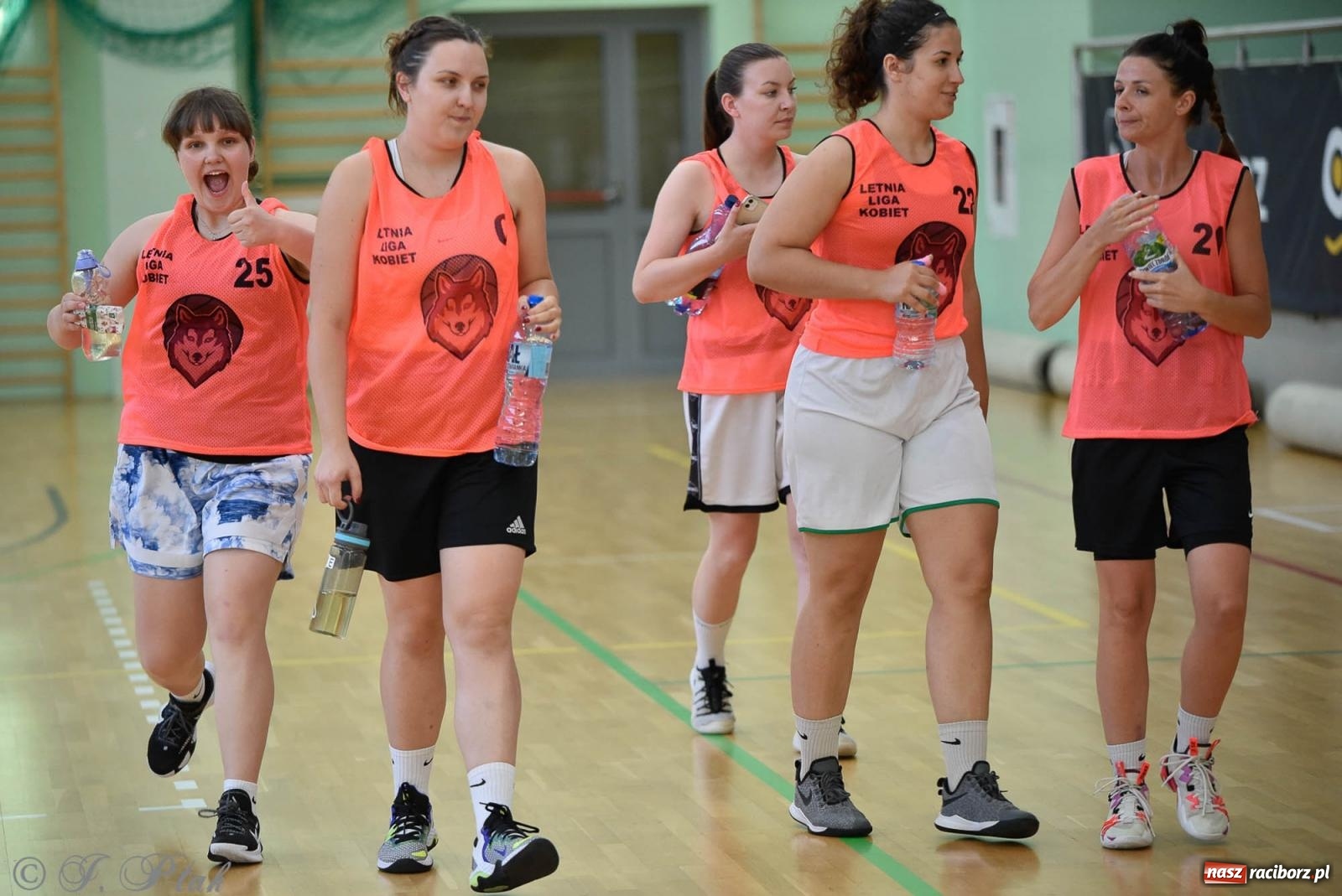 Zdjęcie w galerii na portalu naszraciborz.pl: Rywalizacja z miłości do dyscypliny. Liga Koszykówki Kobiet w Raciborzu [FOTO] wiadomości z regionu