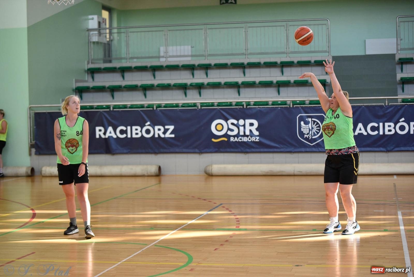 Zdjęcie w galerii na portalu naszraciborz.pl: Rywalizacja z miłości do dyscypliny. Liga Koszykówki Kobiet w Raciborzu [FOTO] wiadomości z regionu